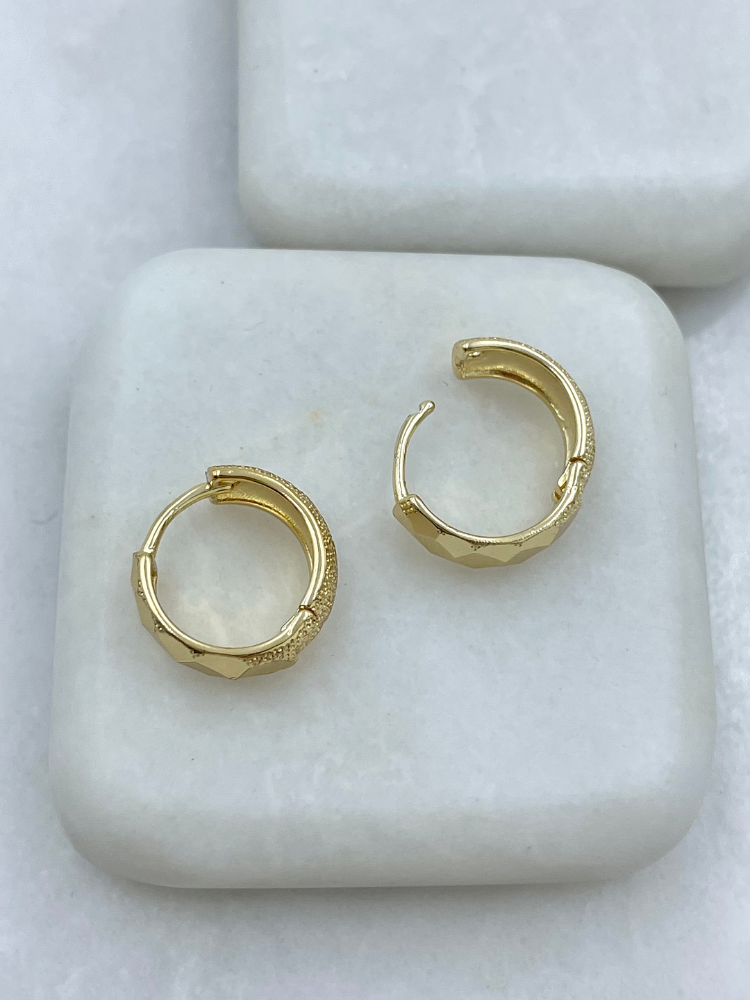 Altın Kaplama Lazer Işıltılı Halka Küpe Gold