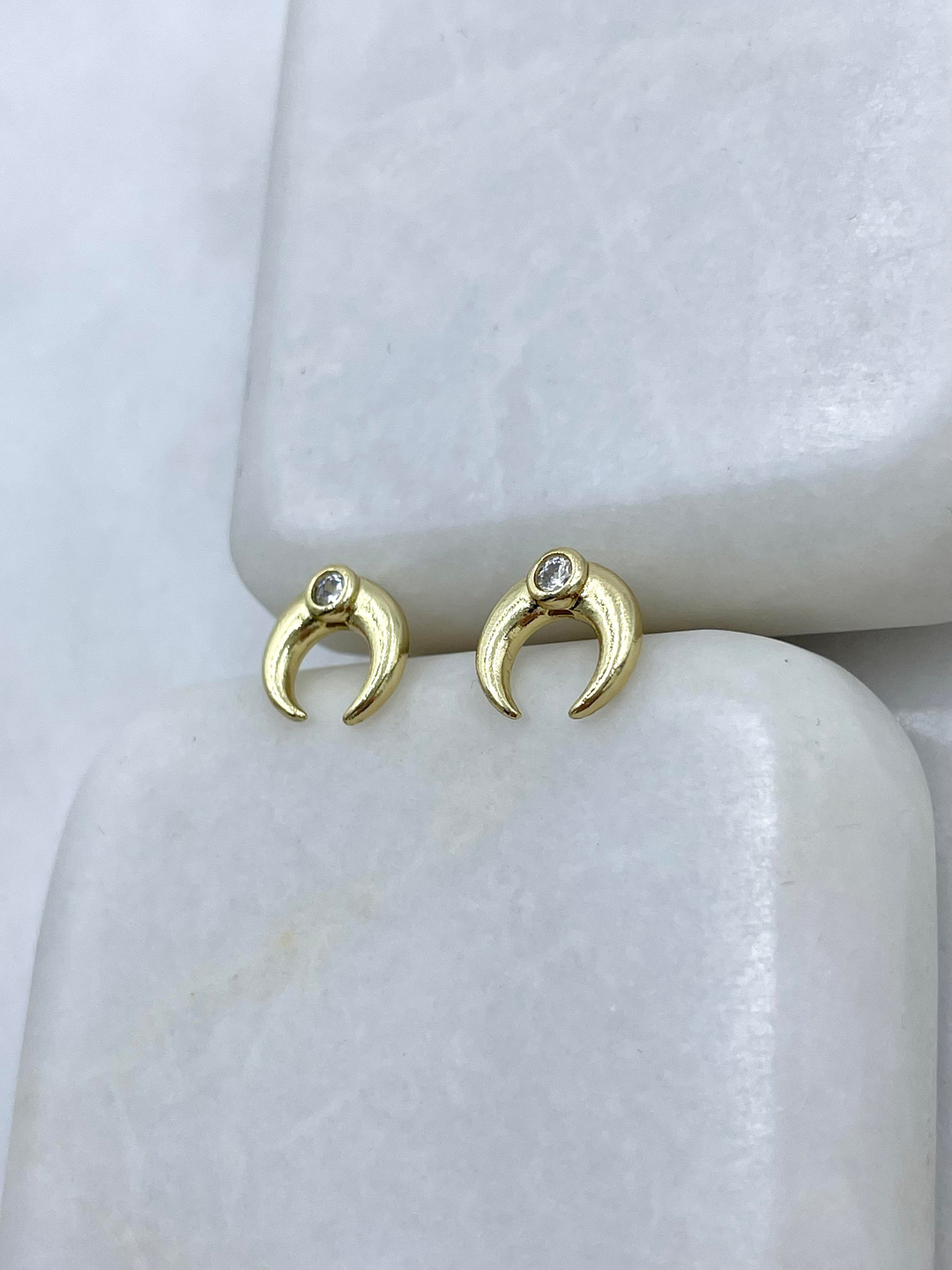 Özel Seri Kristal Taşlı C Küpe Gold