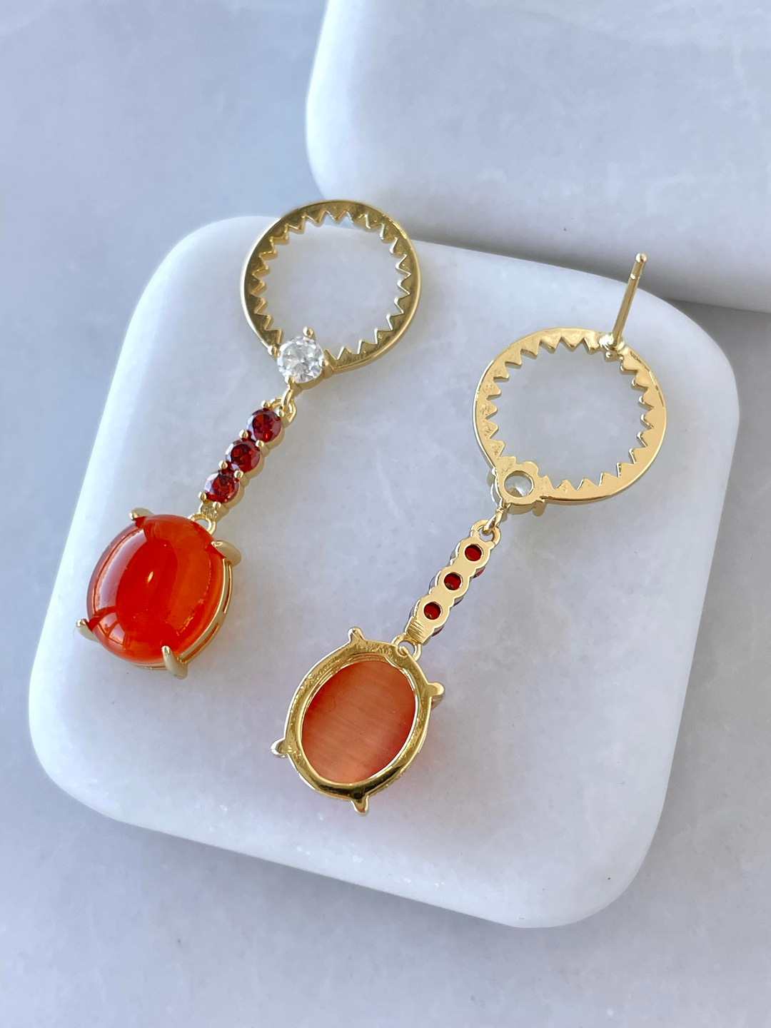 Altın Kaplama Kehribar Opal Taşlı Tasarım Küpe Gold