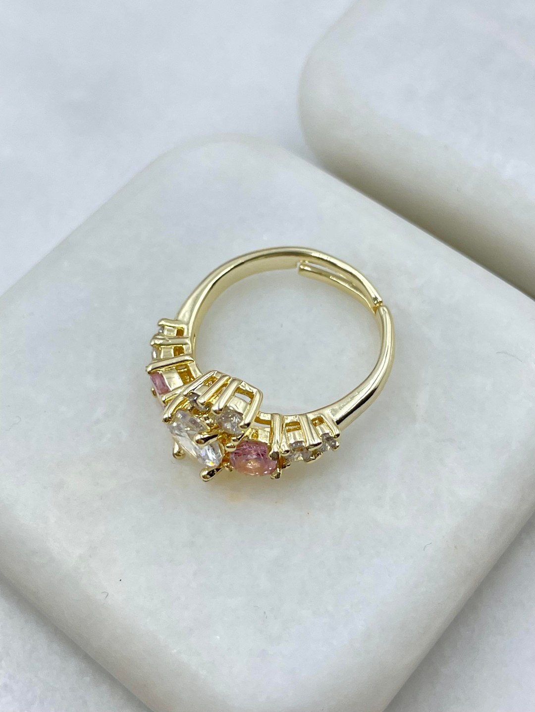 Altın Kaplama Çeşitli Kristal Taşlı Yüzük Gold
