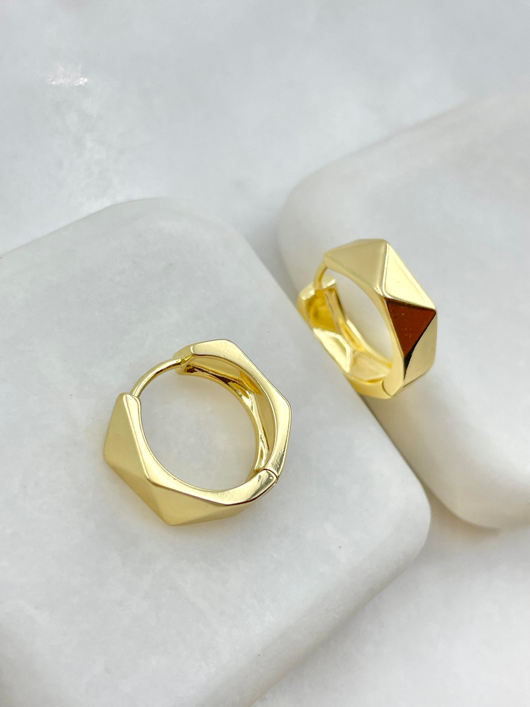 Özel Seri Üçgen Yansımalı Halka Küpe Gold