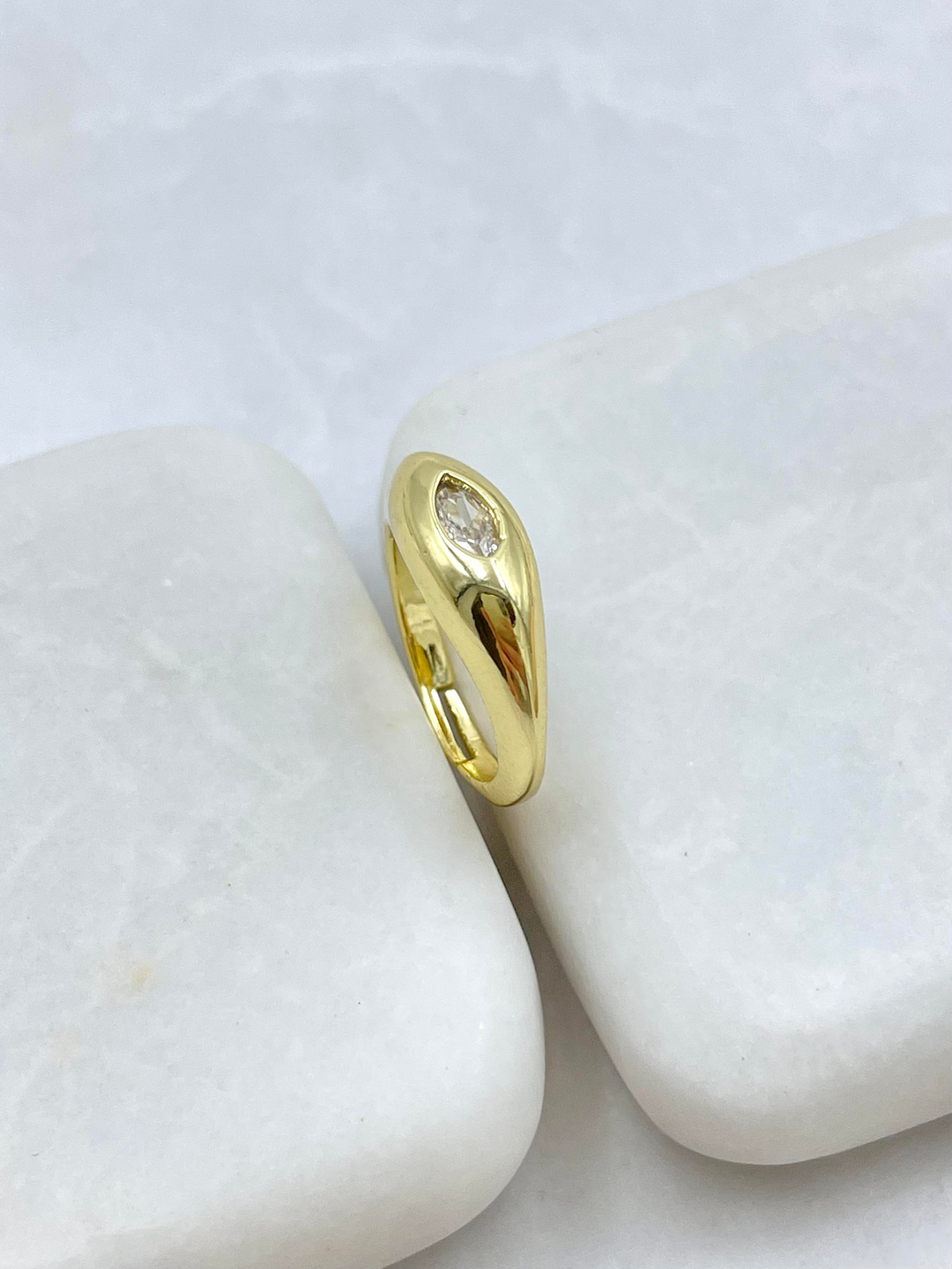 Altın Kaplama Kristal Taşlı Bombeli Serçe Parmak Yüzüğü Gold