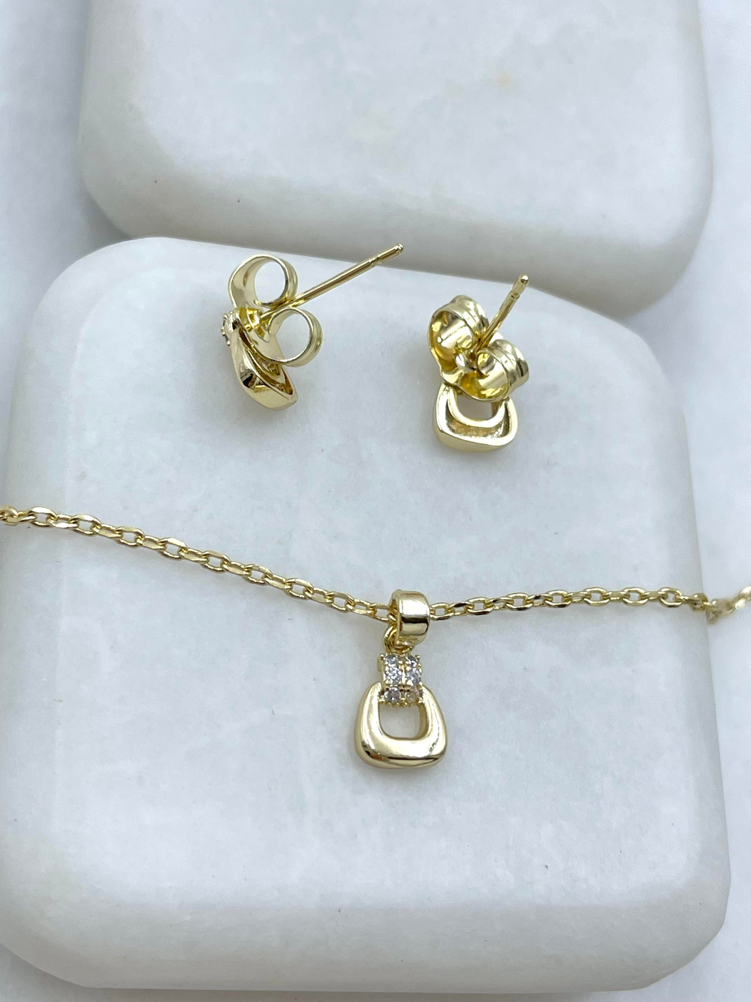 Özel Seri Gömme Taşlı Minimal Tasarım Kolye ve Küpe Seti Gold