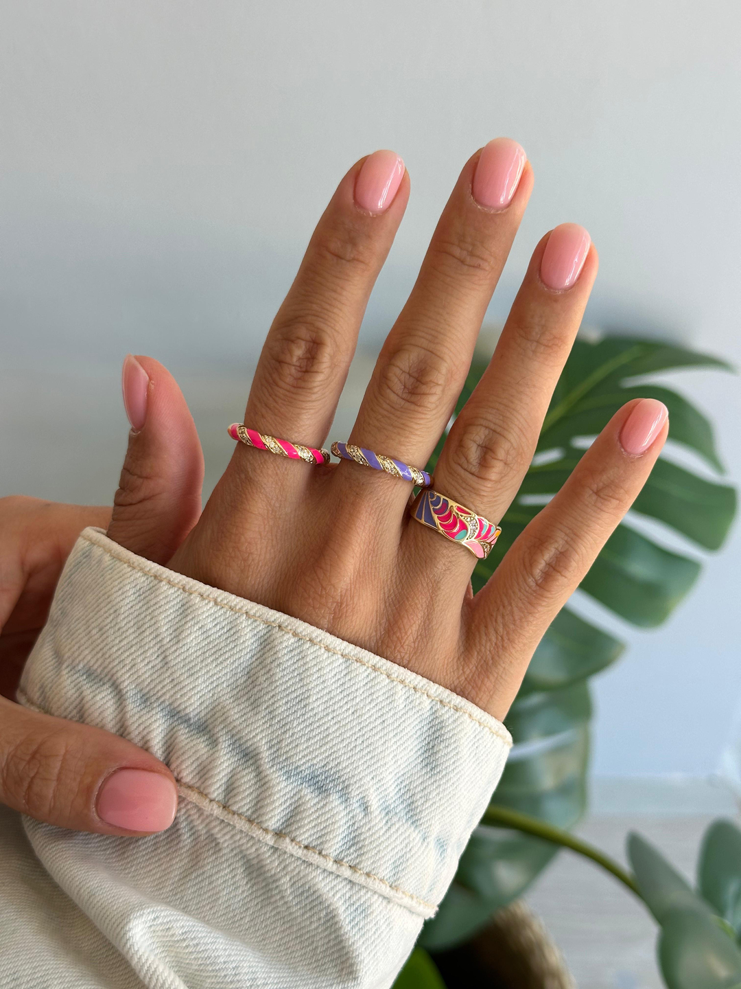 Altın Kaplama Mineli Burgu Model Yüzük Pembe