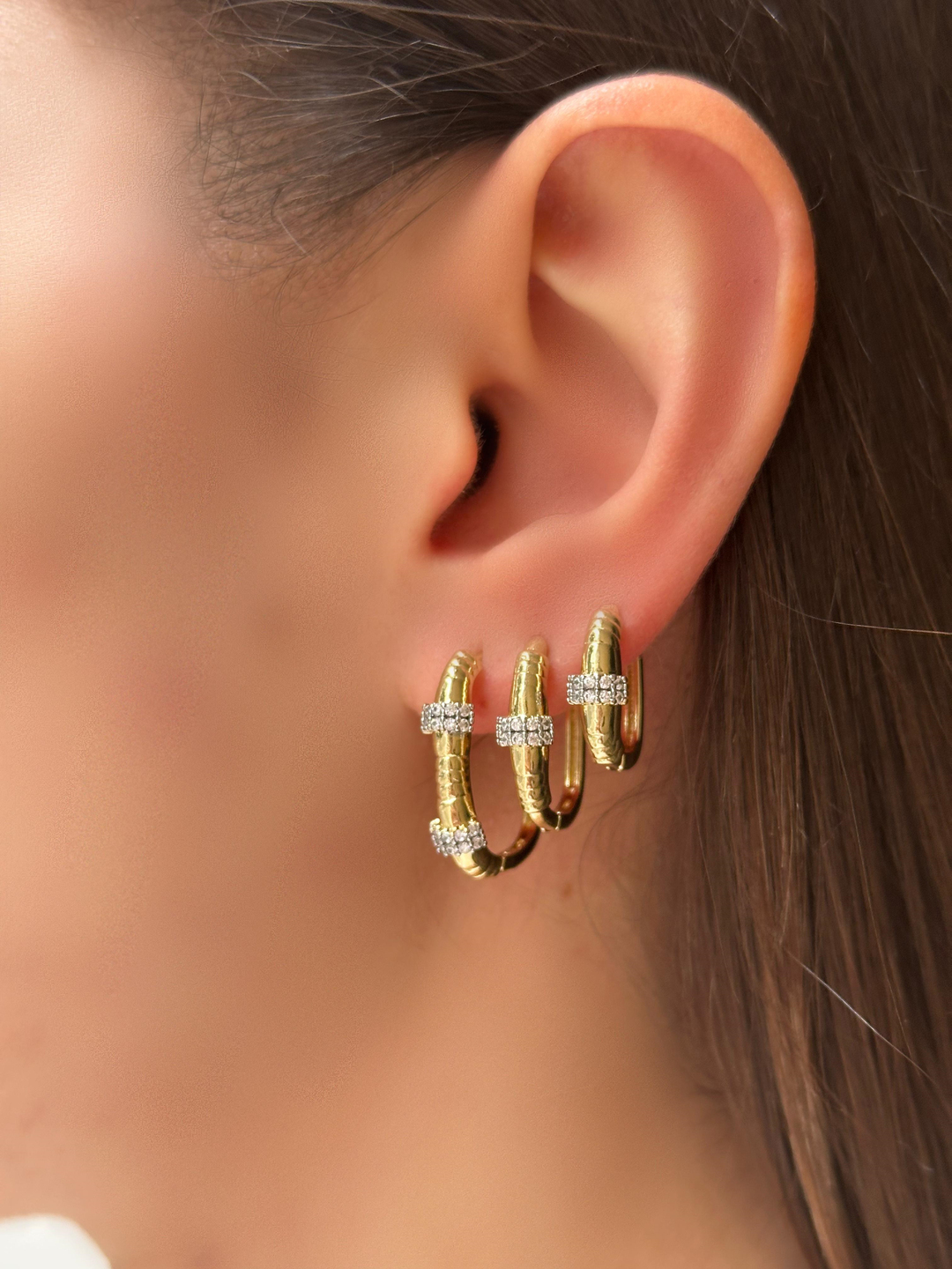 Altın Kaplama Üçlü Çift Renk U Set Küpe Gold