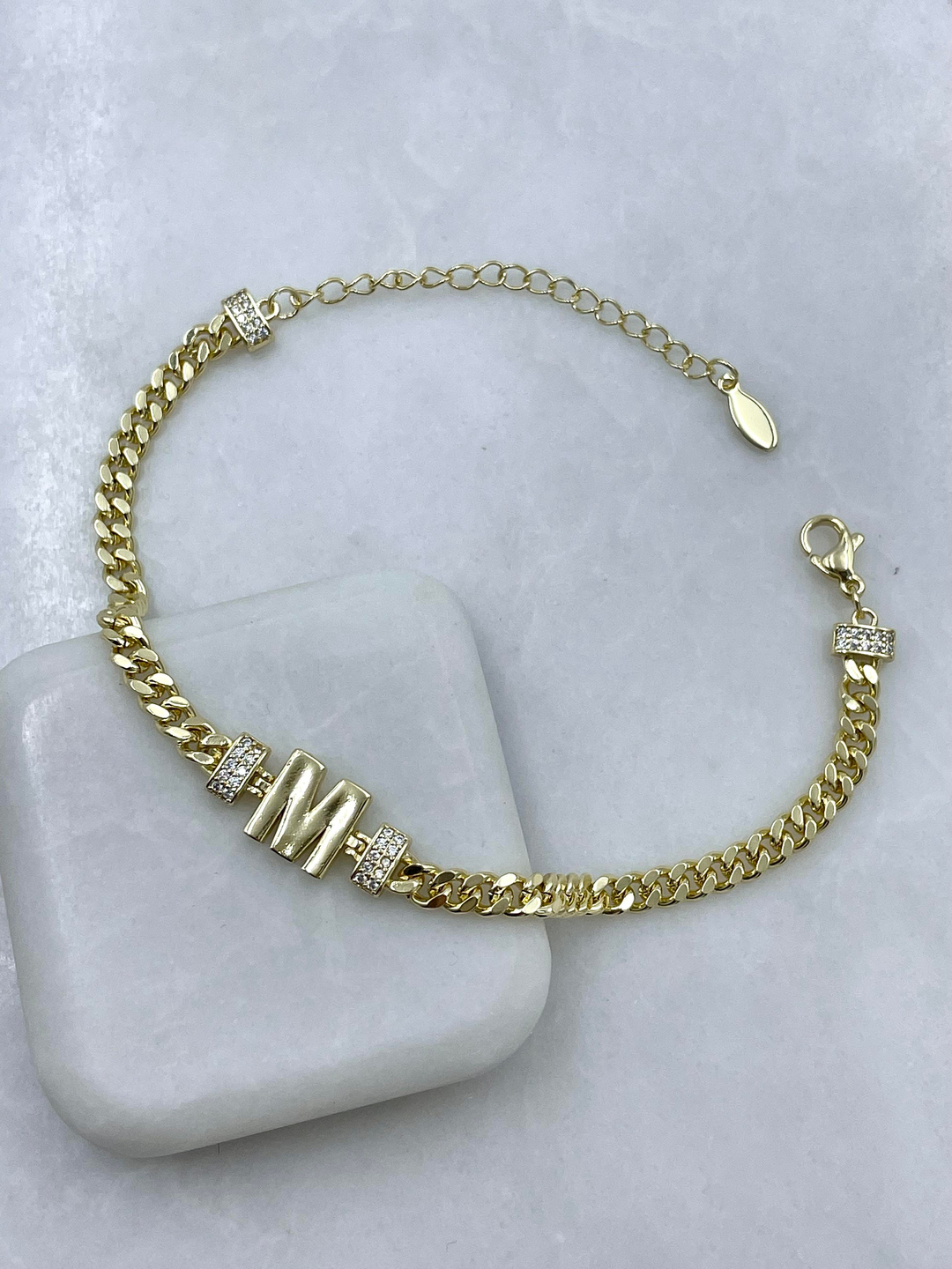 Altın Kaplama Harfli Zincir Bileklik Gold