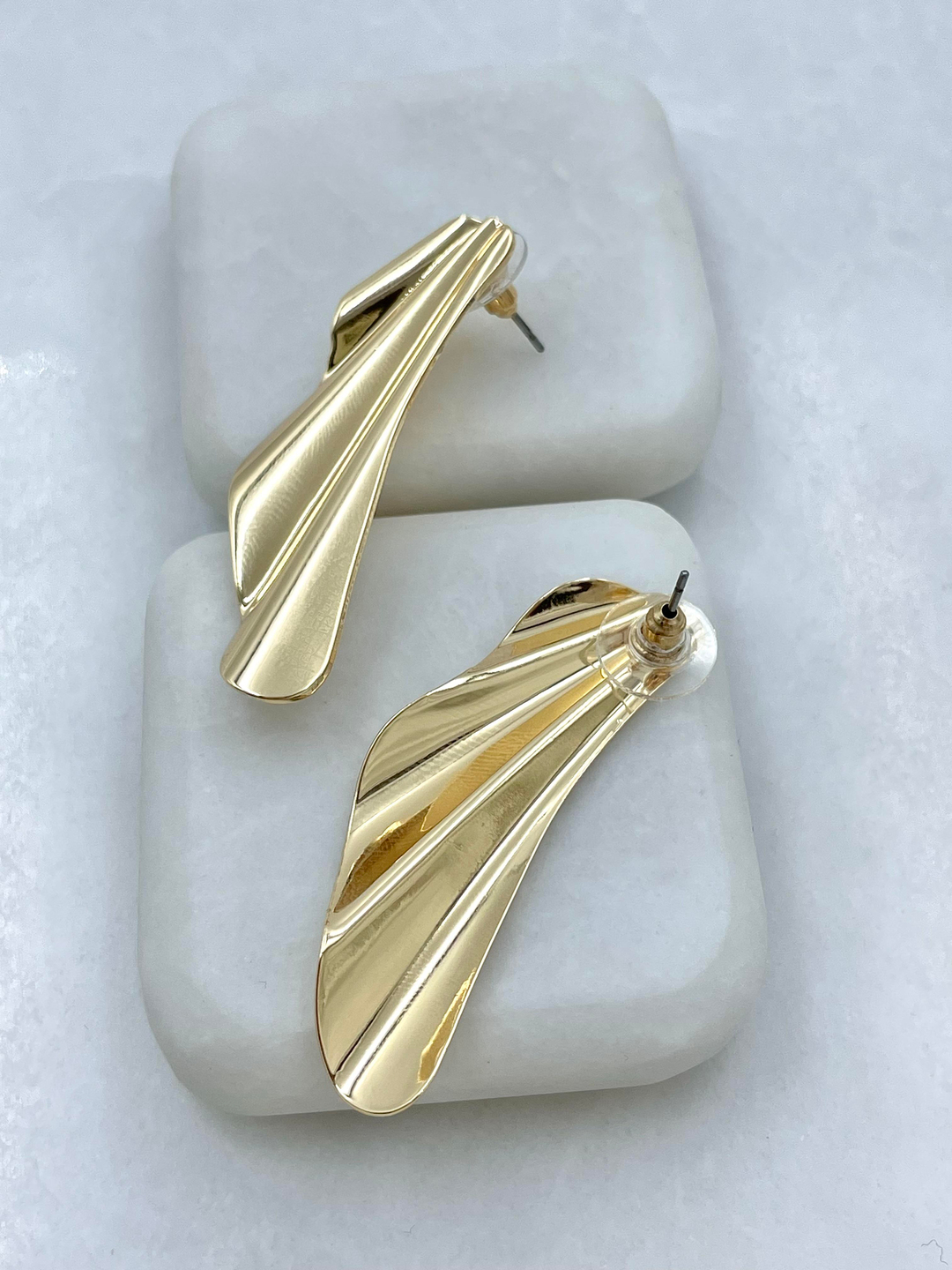 Altın Kaplama Dalga Plaka Küpe Gold