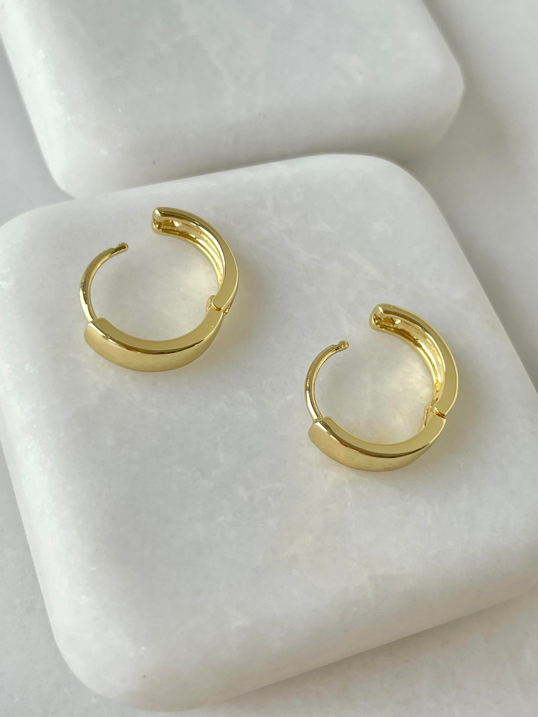 Özel Seri Kare Kesim Halka Küpe Küçük Boy Gold