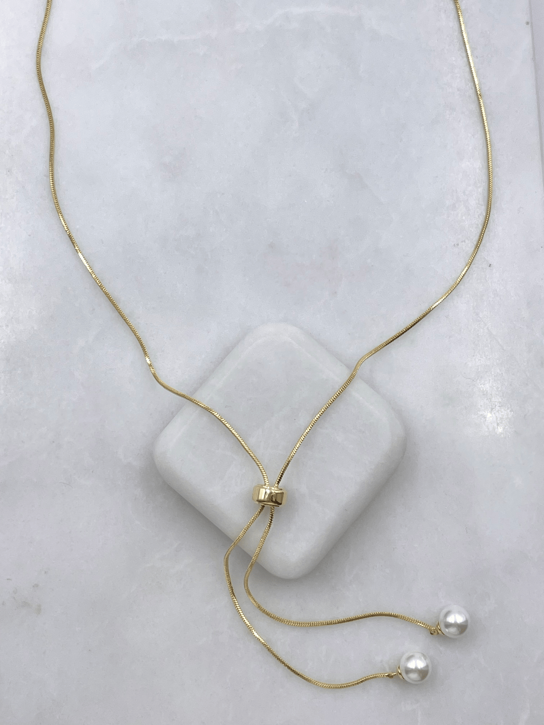 Özel Seri İnci Sallantılı Asansörlü Kolye Gold