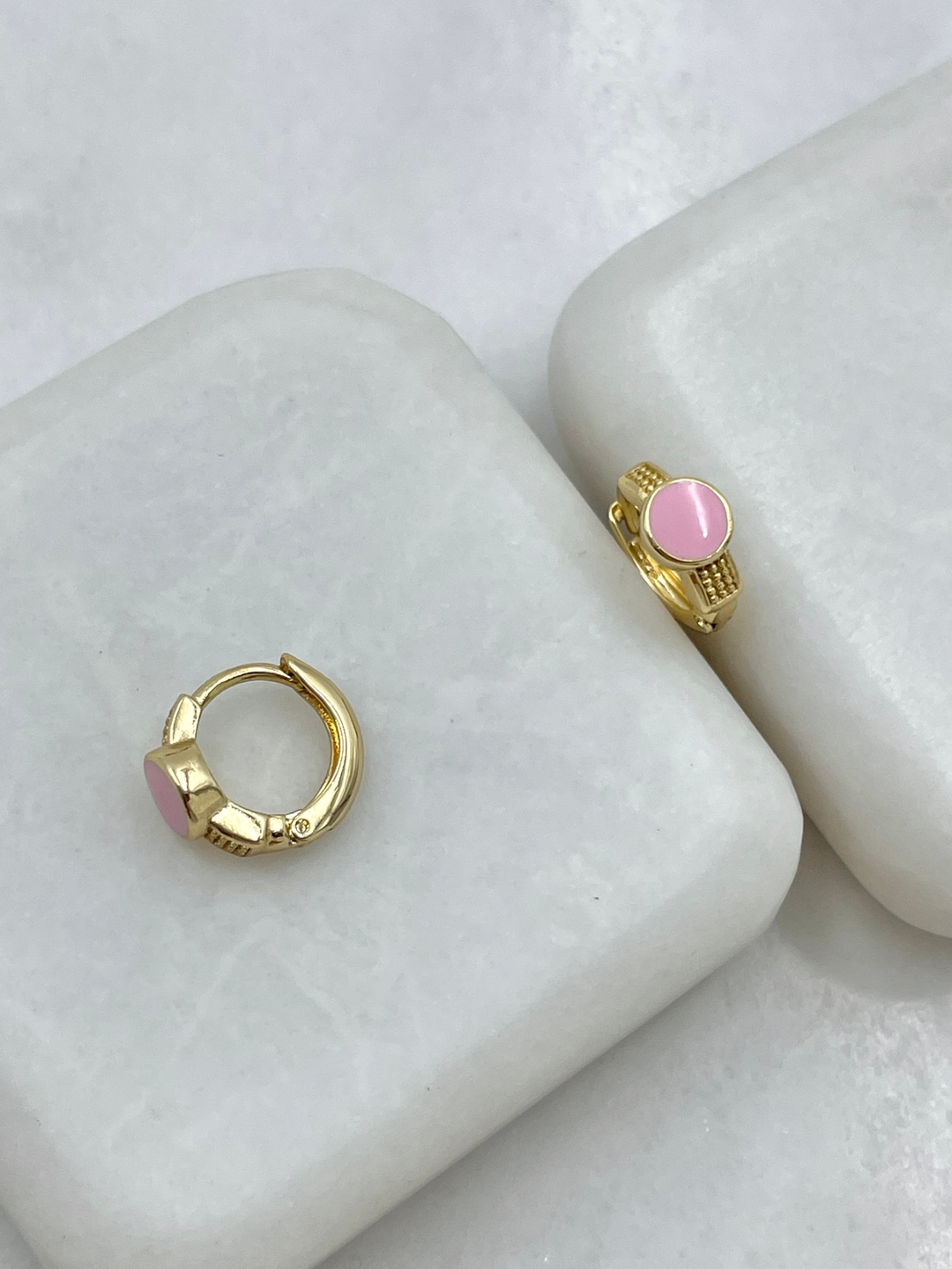 Özel Seri Pembe Mineli Minik Halka Küpe Gold