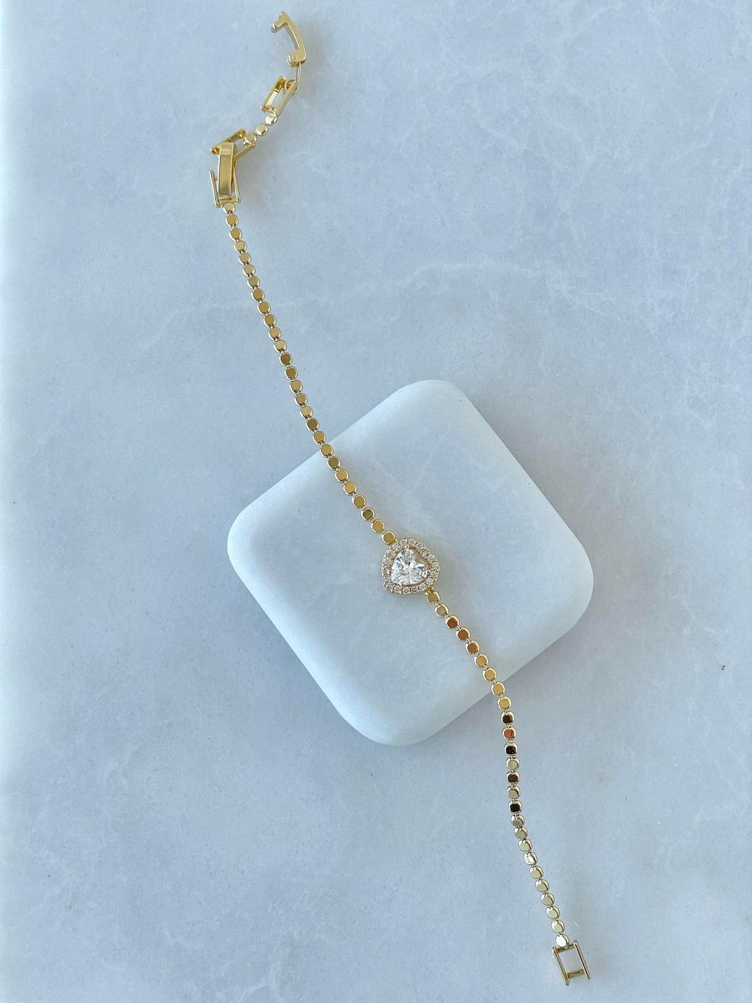 Çelik Kristal Kalpli Arpa Zincir Bileklik Gold