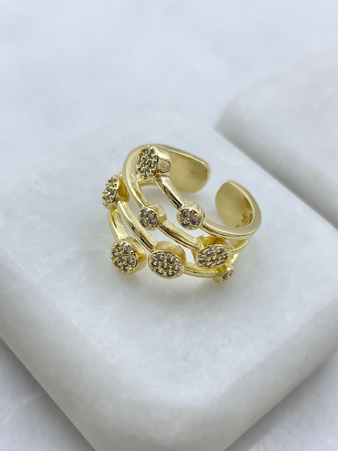 Altın Kaplama Gömme Taşlı Puantiyeli Yüzük Gold