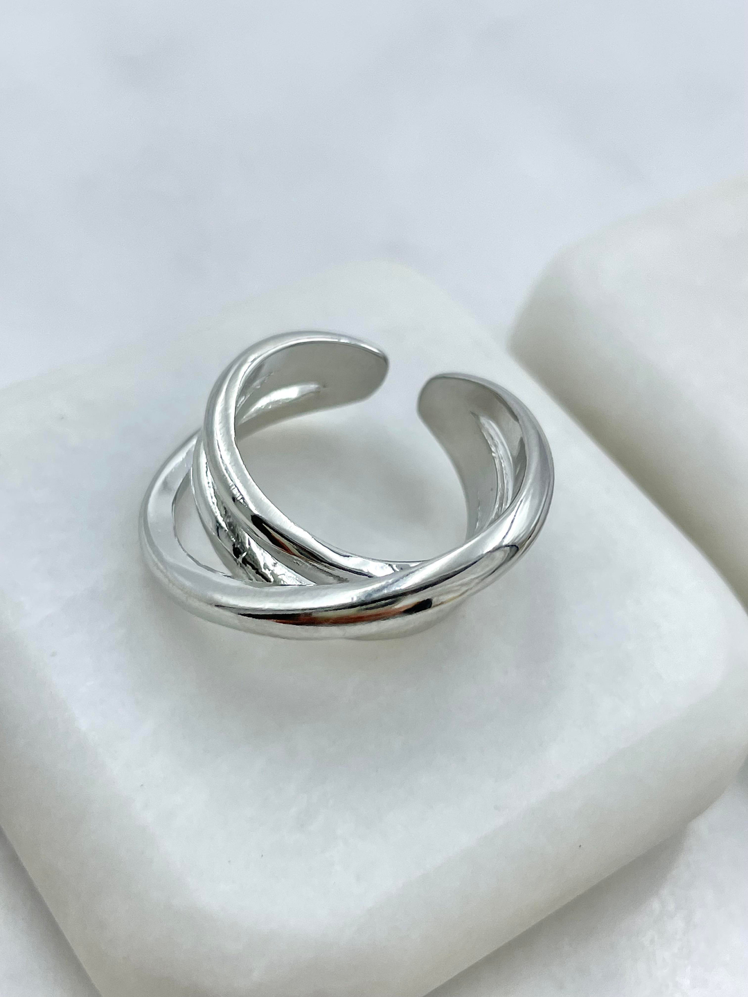 Altın Kaplama Halka Geçmeli Tasarım Yüzük Gümüş