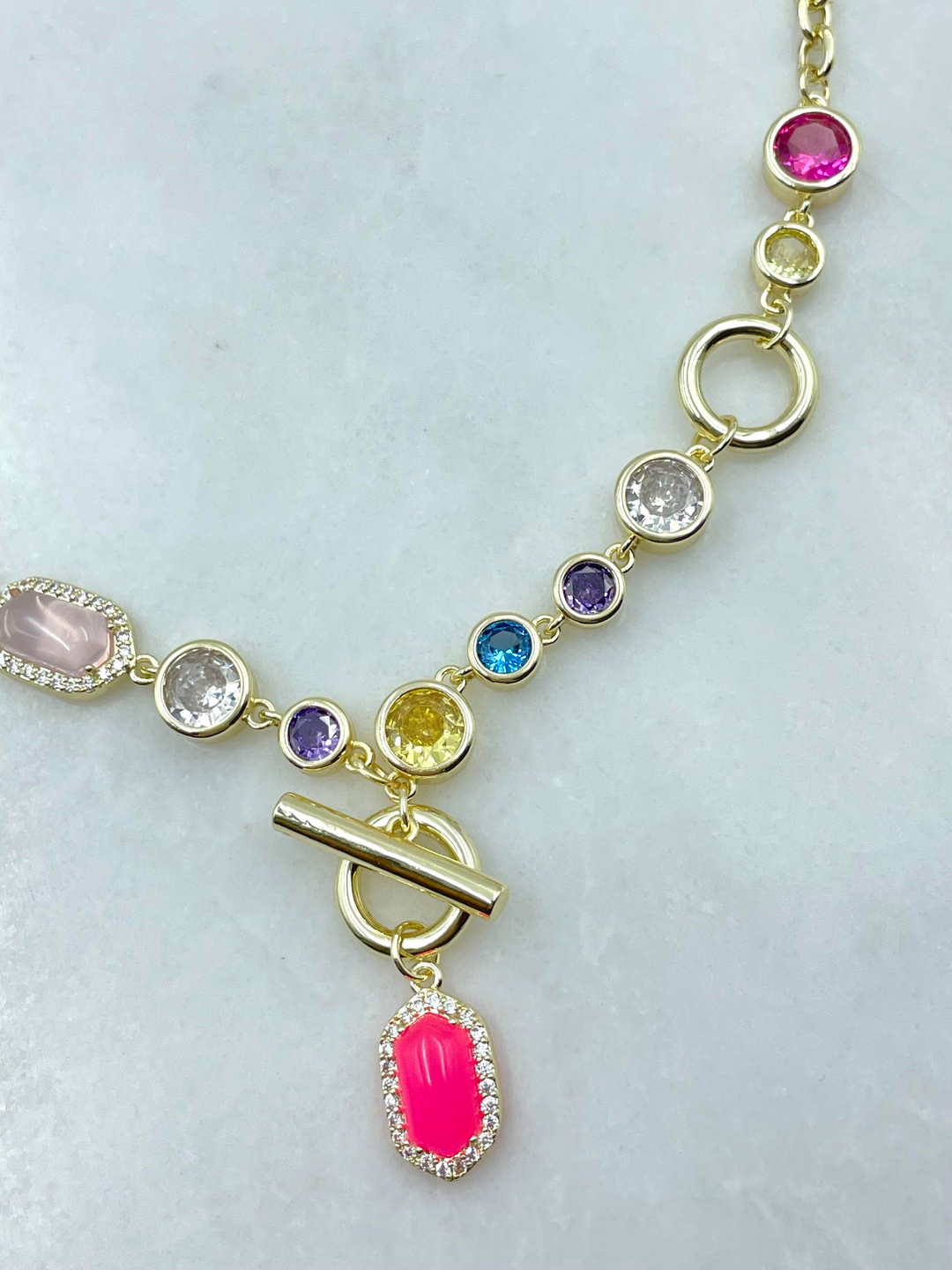 Altın Kaplama Renkli Kristal Taşlı Zincir Kolye Gold