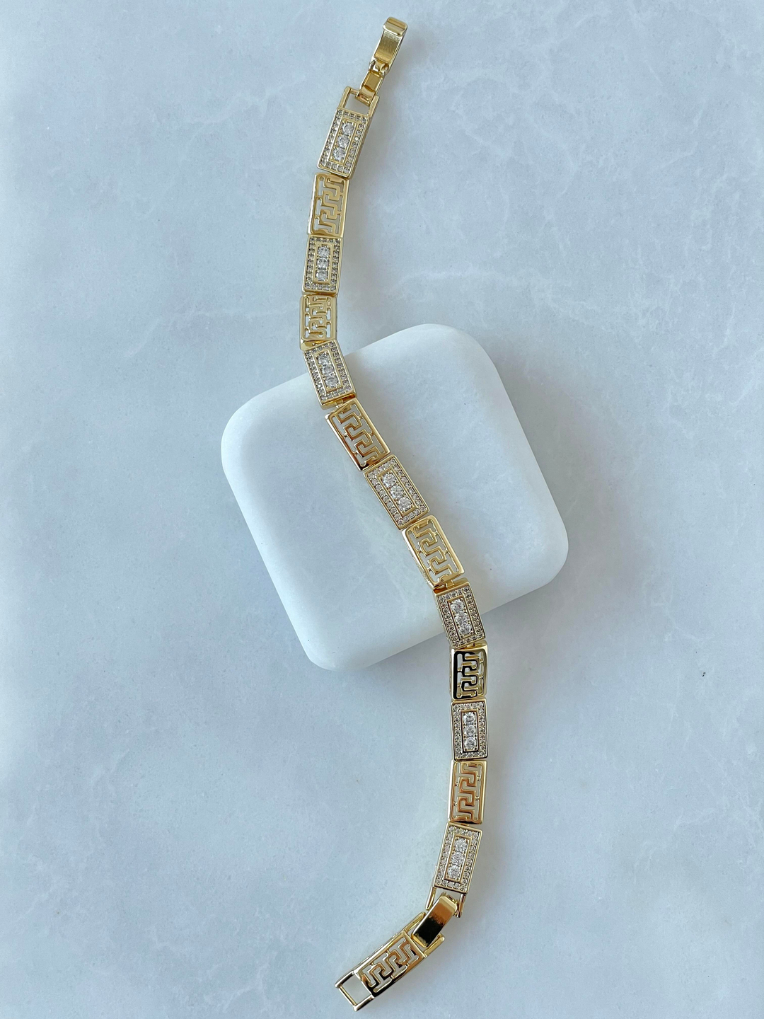 Özel Seri Gömme Taşlı Etnik Desen Bileklik Gold