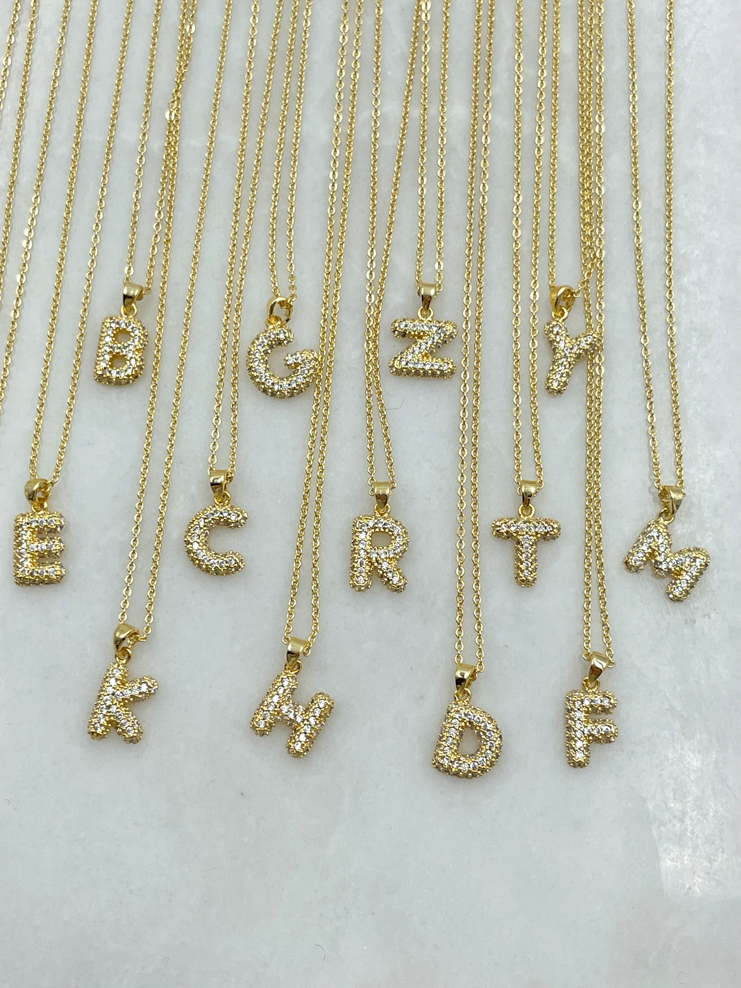 Altın Kaplama Gömme Taşlı Küçük Bombeli Harf Kolye Gold