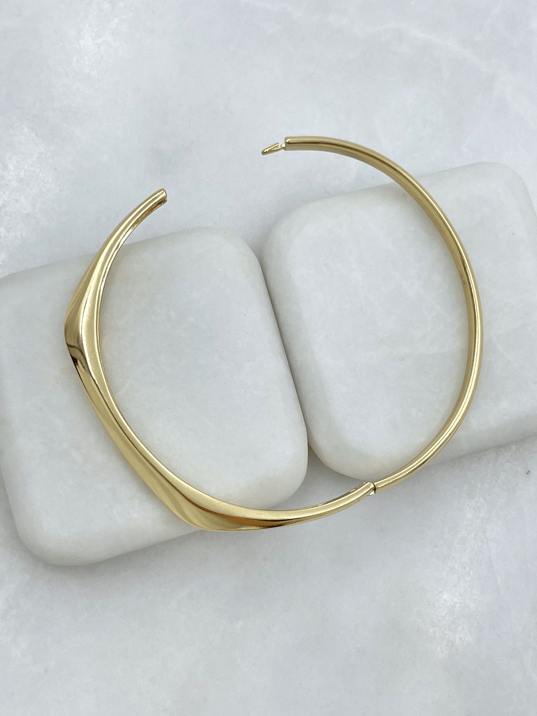 Özel Seri Asimetrik Kesim Kelepçe Bileklik Gold