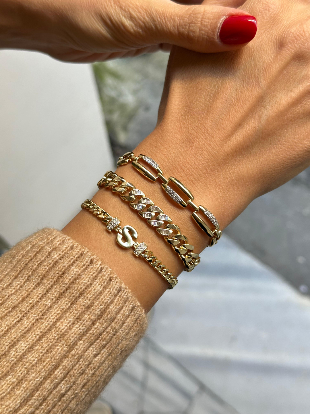 Altın Kaplama Harfli Zincir Bileklik Gold