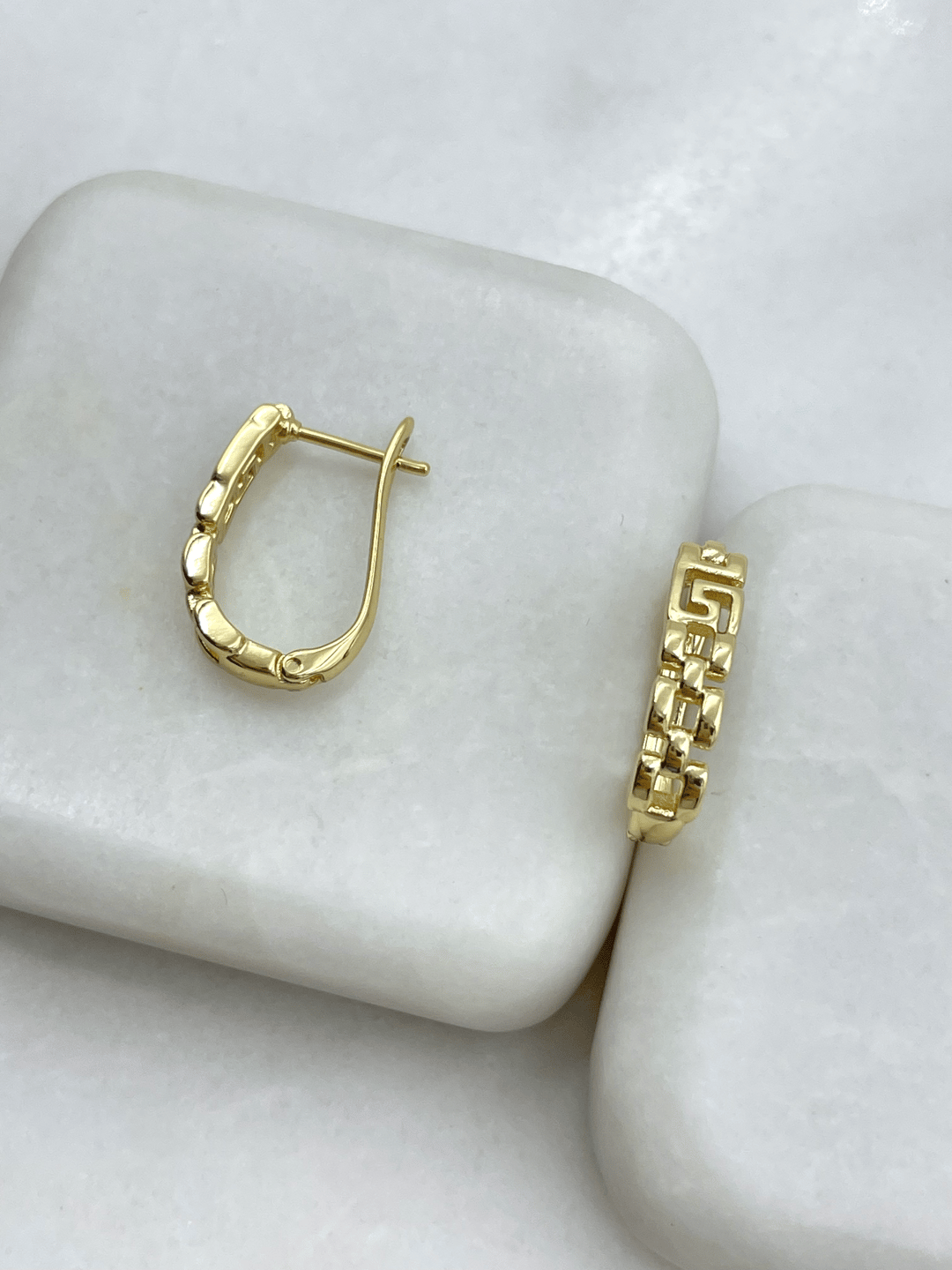 Özel Seri Kordon Model Küpe Gold