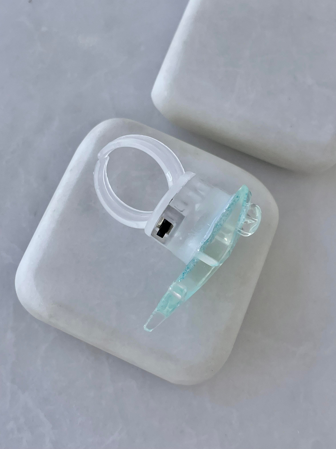 Işıklı Simli Yunus Balığı Yüzük