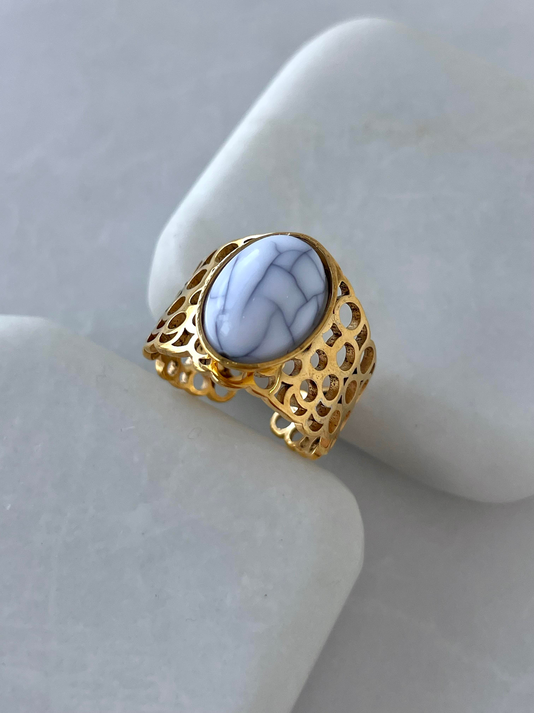 Doğal Taş Görünümlü Kafes Yüzük Beyaz