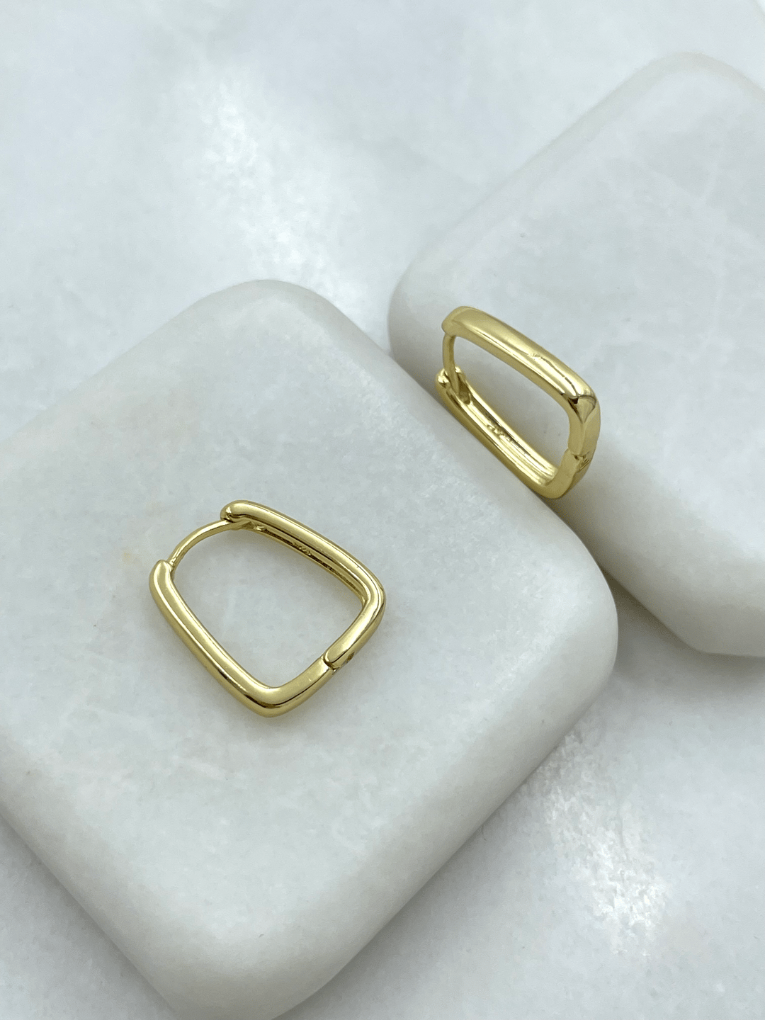 Özel Seri Köşeli Kare Kesim Küpe Gold