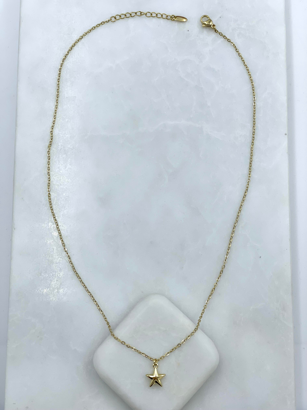 Özel Seri Minimal Yıldız Sallantılı Zincir Kolye Gold