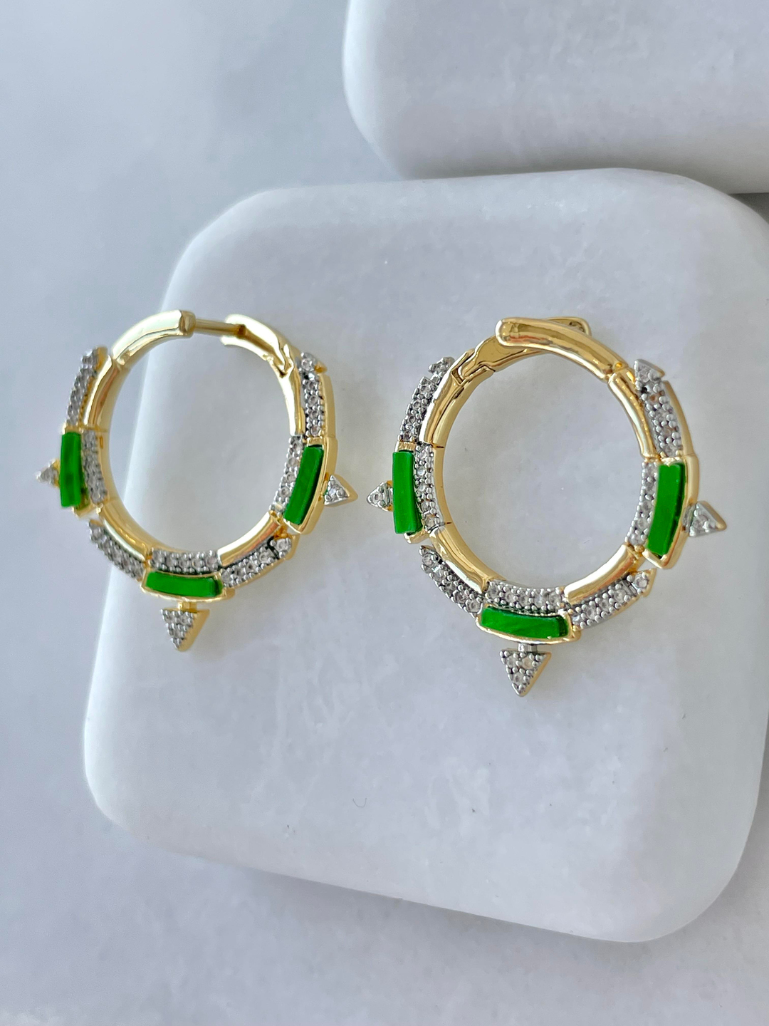 Altın Kaplama Gömme Taşlı Tasarım Çift Renk Küpe Gold