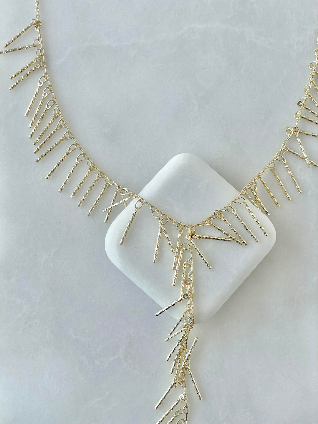 Altın Kaplama Sütun Sallantılı Y Model Kolye Gold