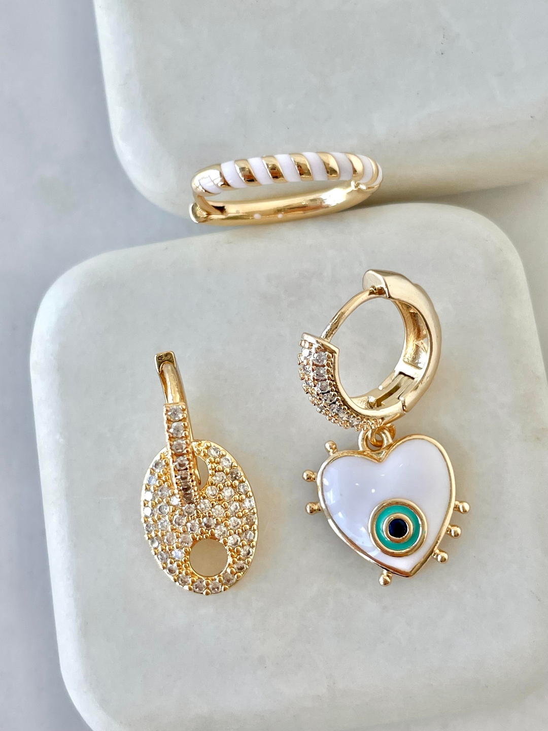 Altın Kaplama Üçlü Mineli Nazar Küpe Gold