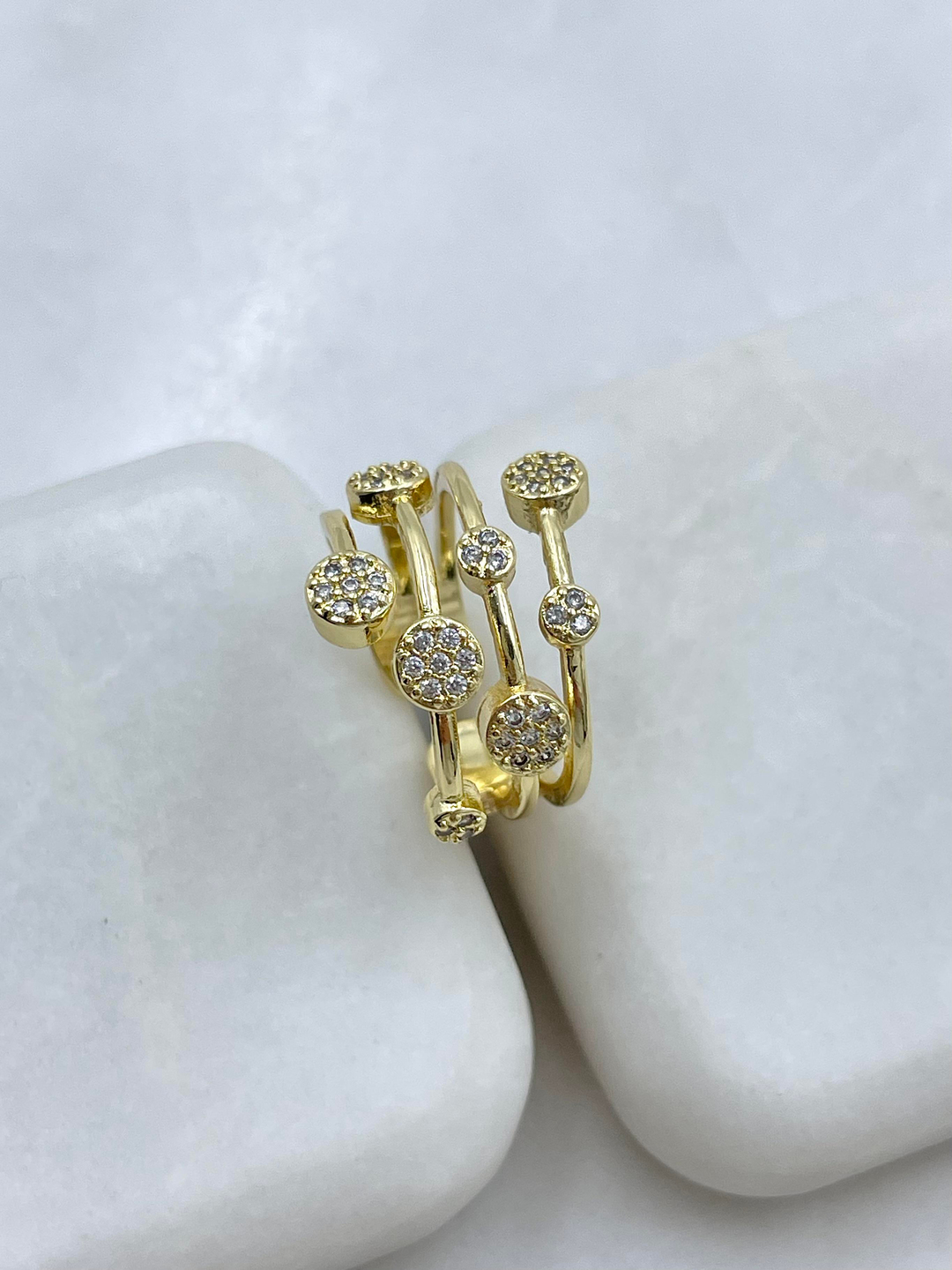 Altın Kaplama Gömme Taşlı Puantiyeli Yüzük Gold