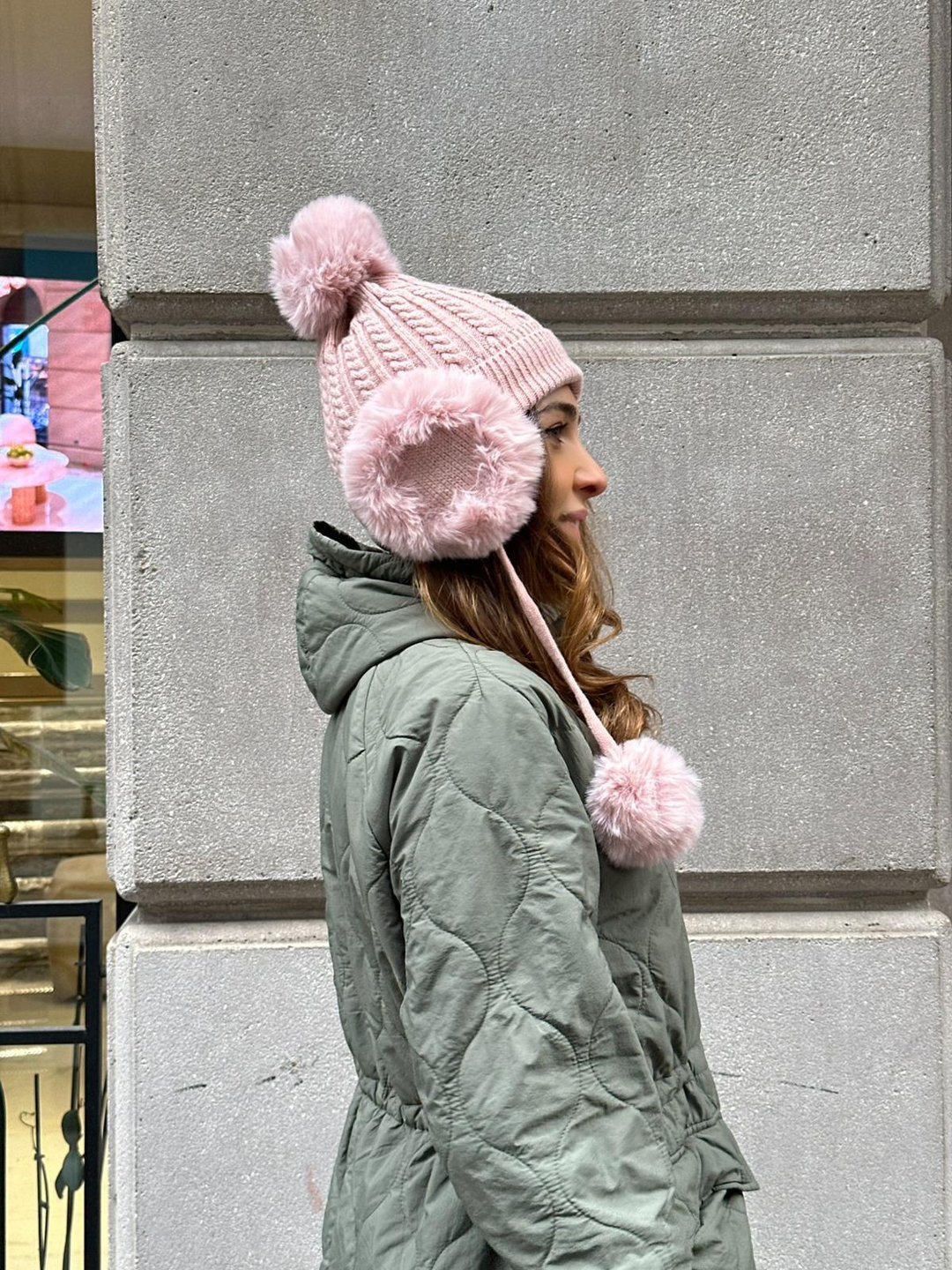 Kulaklıklı Ponponlu Bere Pembe