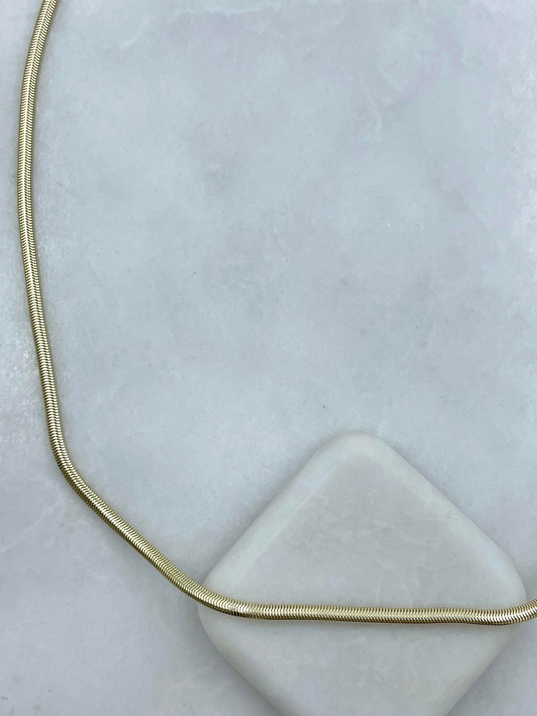 Altın Kaplama İnce Yassı Yılan Zincir Kolye 50 cm Gold