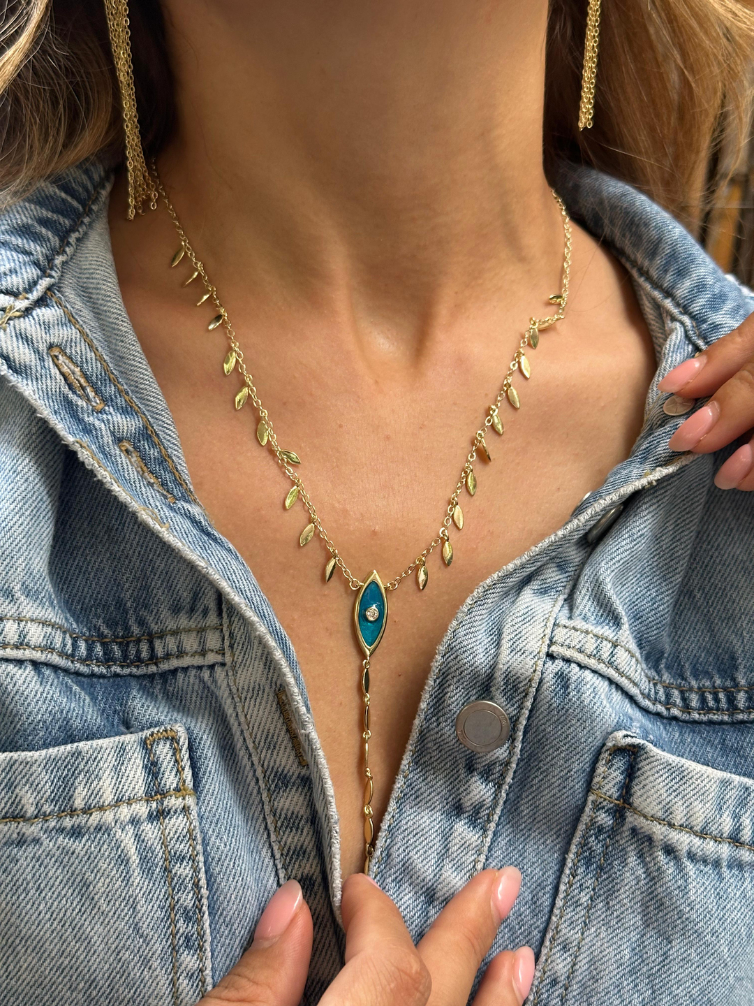 Altın Kaplama Arpa Sallantılı Göz Model Y Kolye Gold