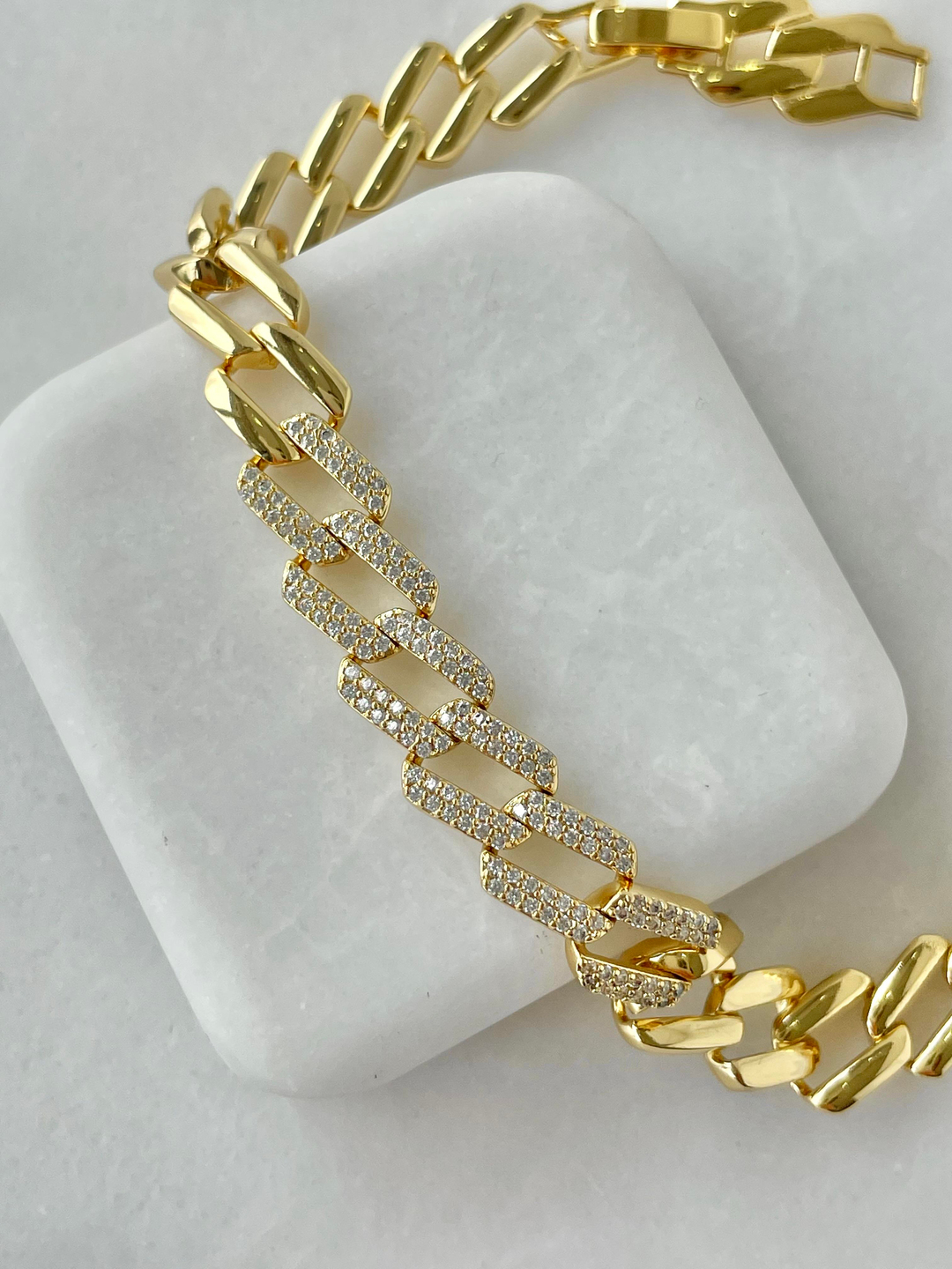 Özel Seri Zirkon Taşlı Zincir Model Bileklik