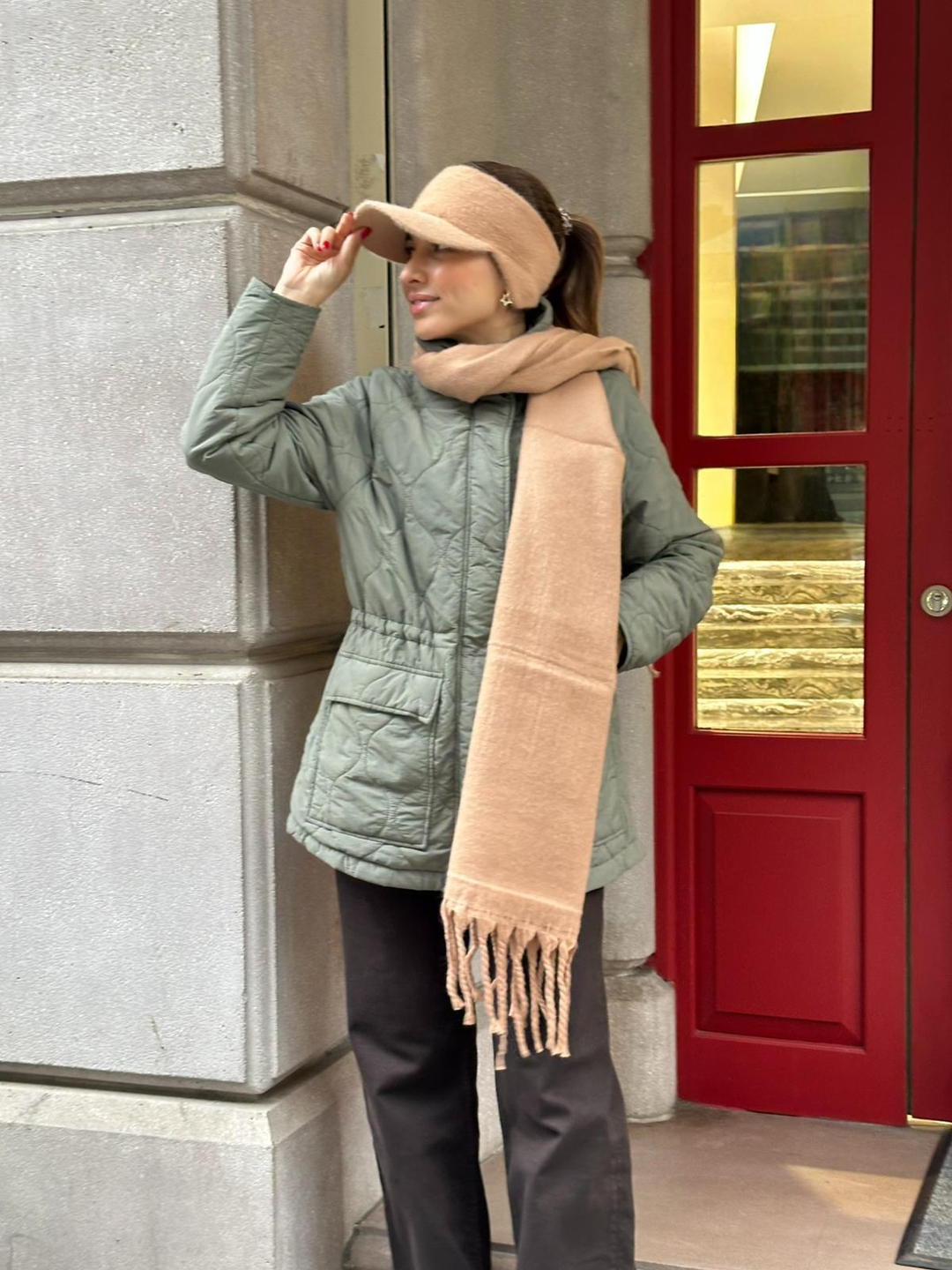 Yumuşak Dokulu Burgu Püsküllü Şal Vizon