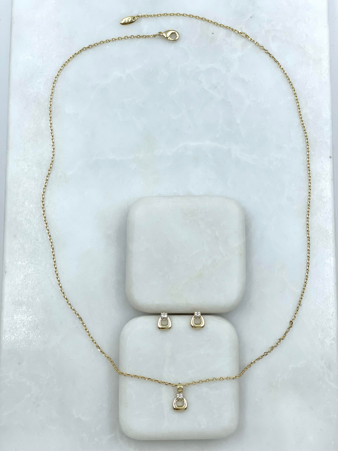 Özel Seri Gömme Taşlı Minimal Tasarım Kolye ve Küpe Seti Gold