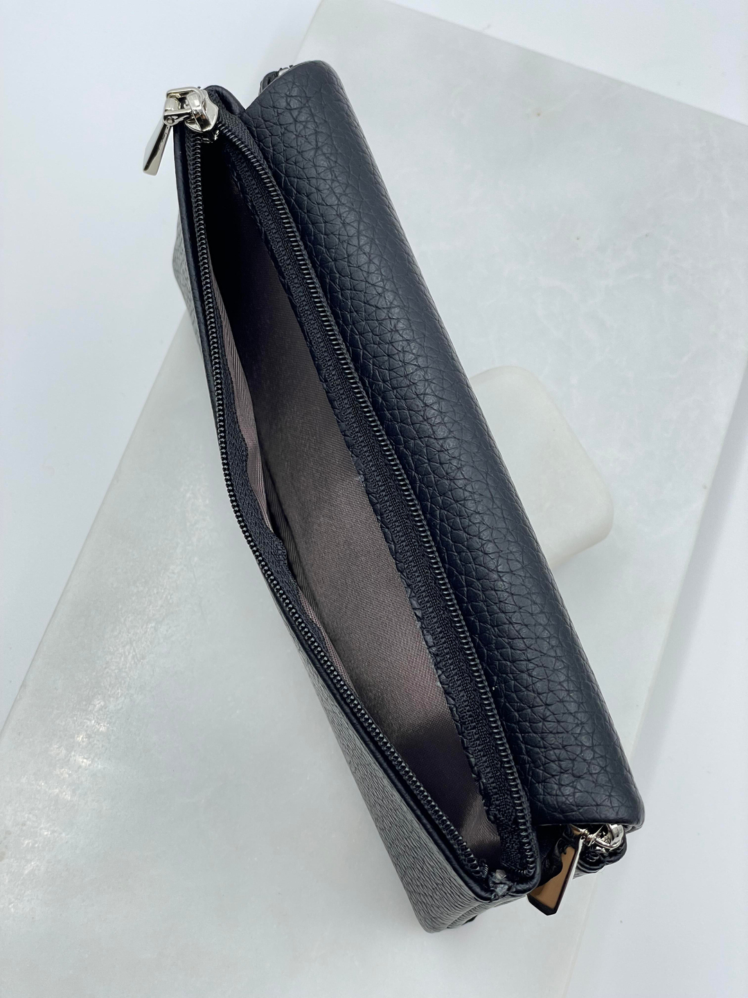Metal Detaylı Cüzdan Siyah