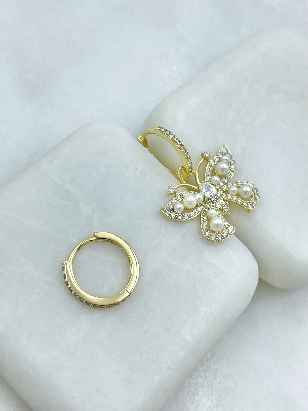 Özel Seri İncili Kelebek Sallantılı Halka Küpe Gold