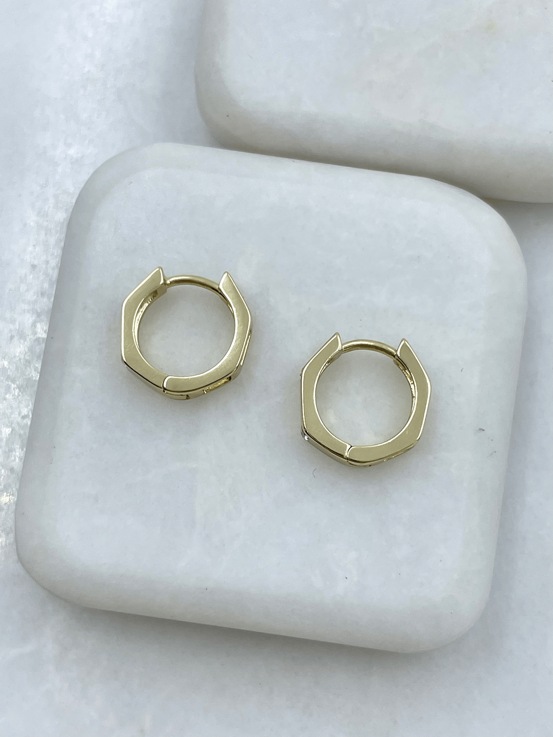 Özel Seri Köşeli Kristal Taşlı Halka Küpe 1.4 cm Gold