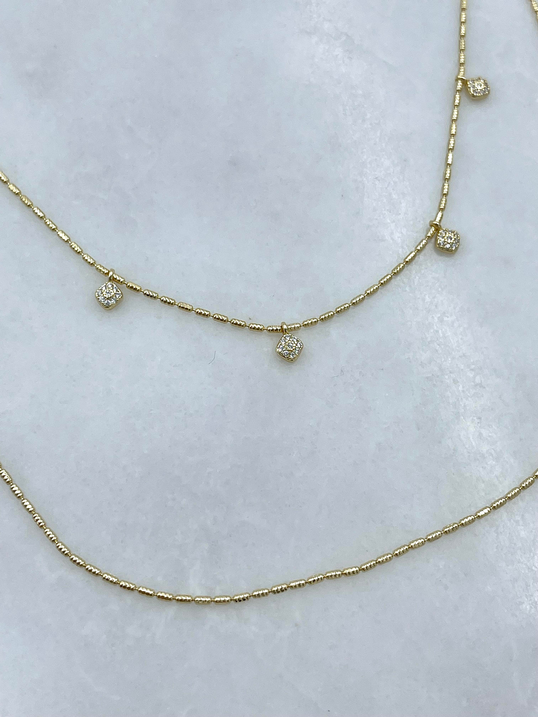 Altın Kaplama Gömme Taş Sallantılı Üçlü Zincir Kolye Gold