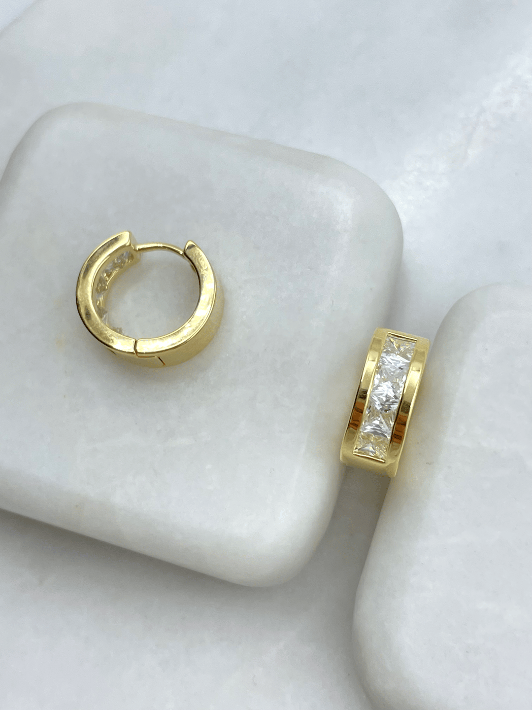 Özel Seri Kare Swarovski Taşlı Halka Küpe Gold