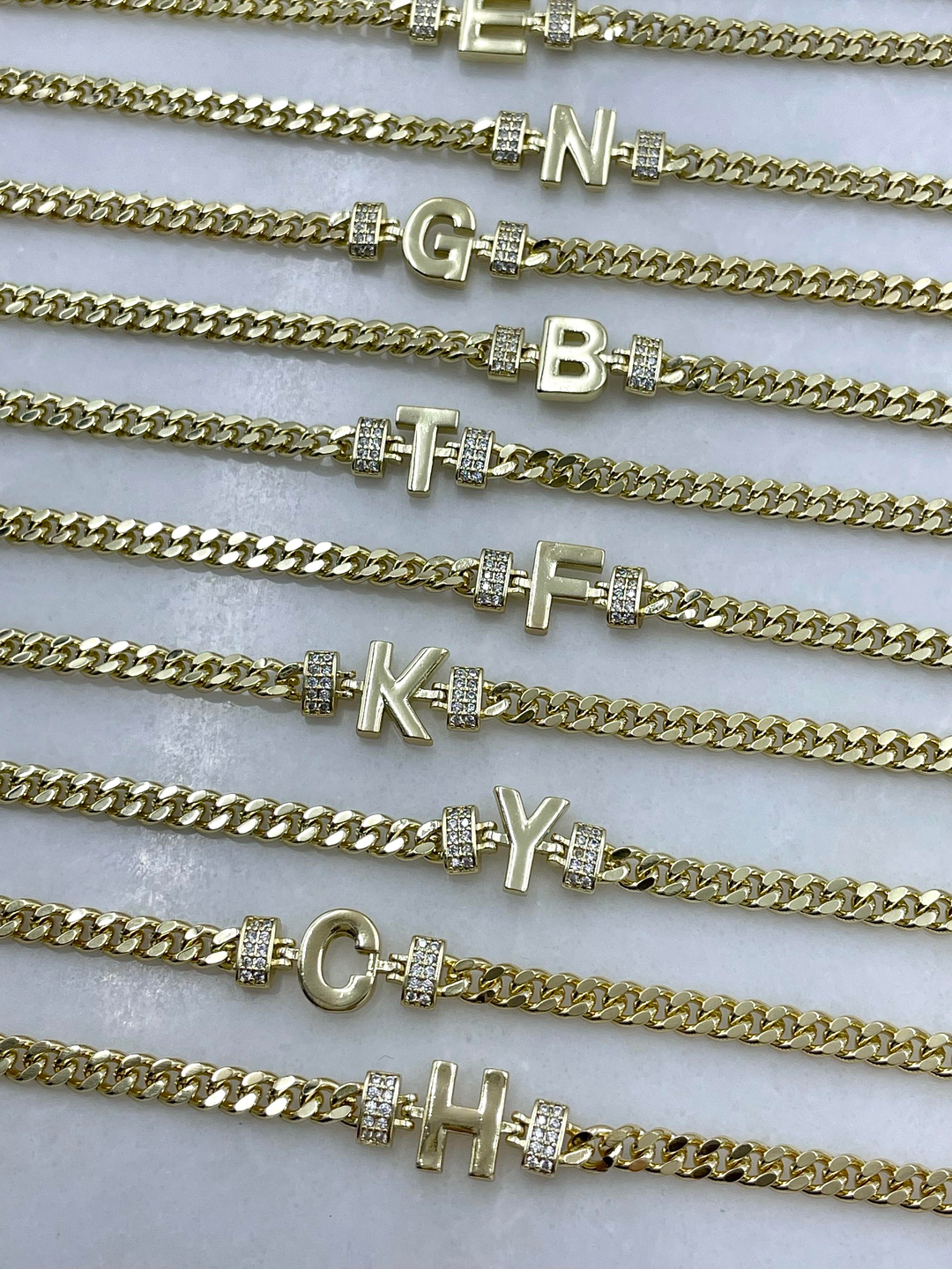 Altın Kaplama Harfli Zincir Bileklik Gold