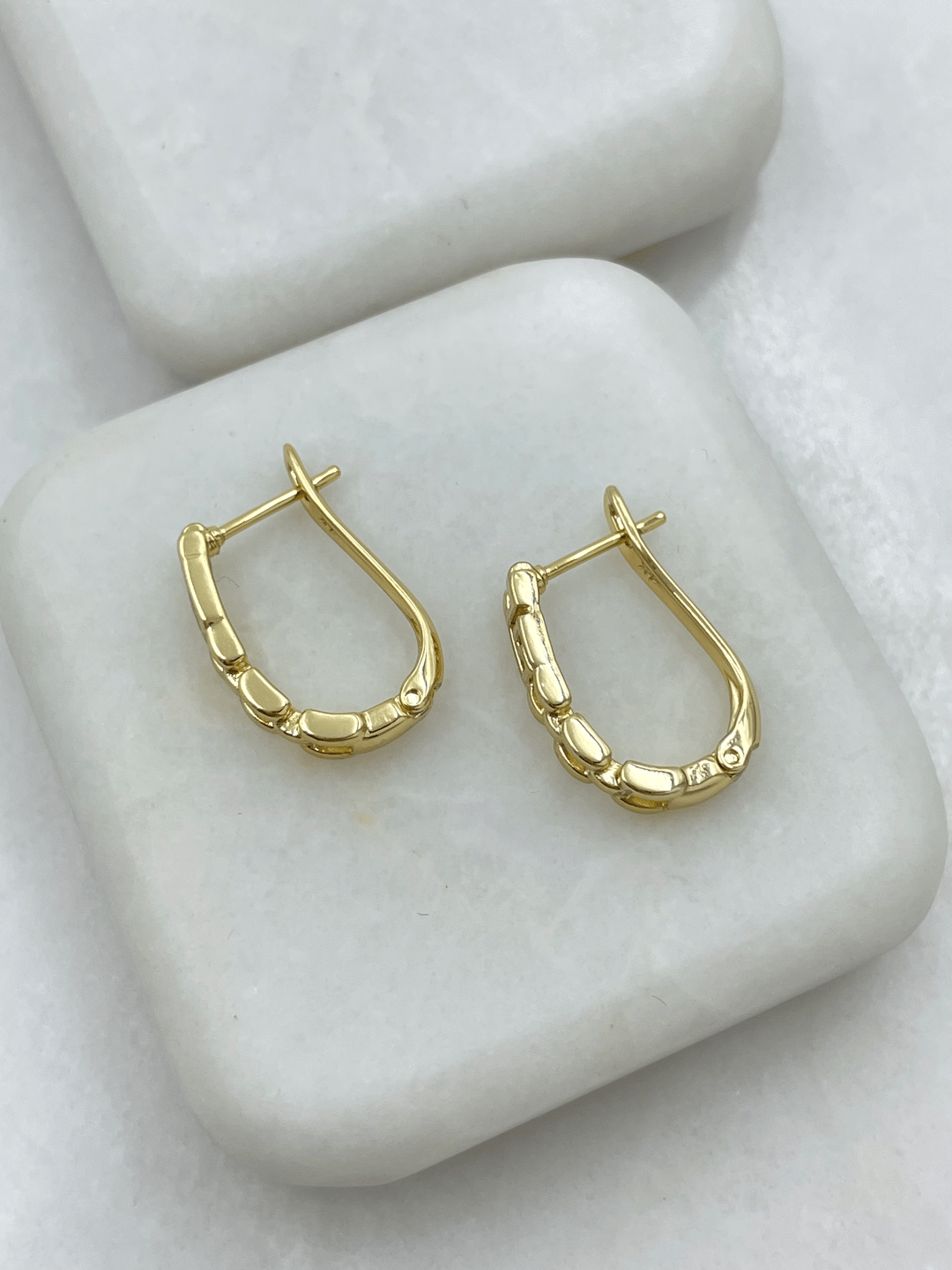 Özel Seri Kordon Model Küpe Gold