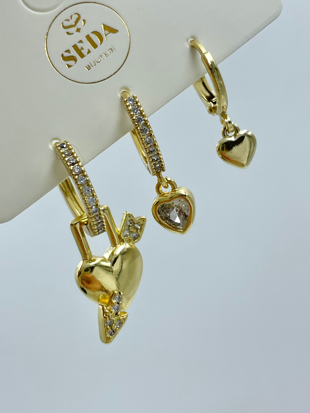 Altın Kaplama Üçlü Kalp Charmlı Set Küpe Gold