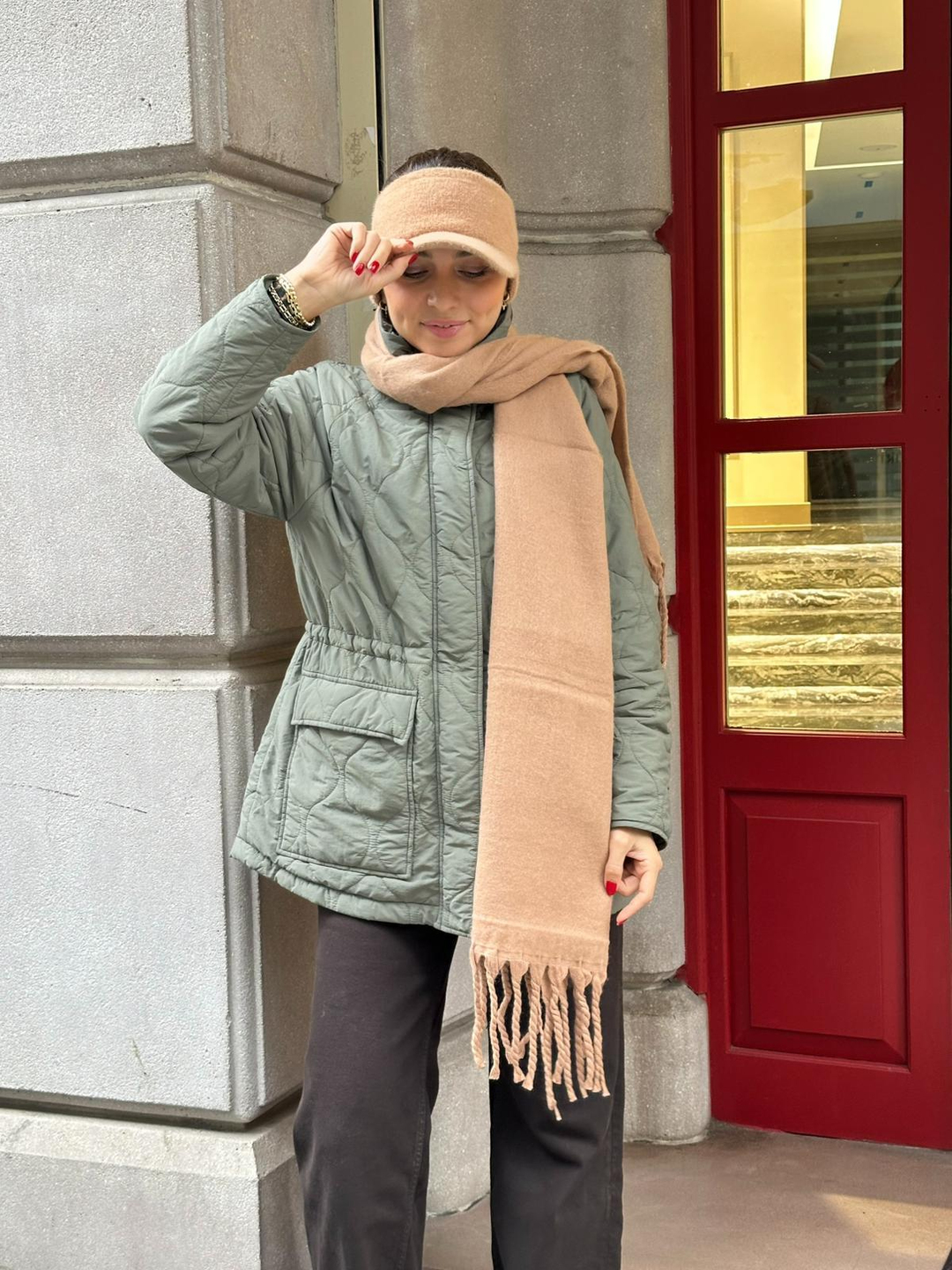 Yumuşak Dokulu Burgu Püsküllü Şal Vizon