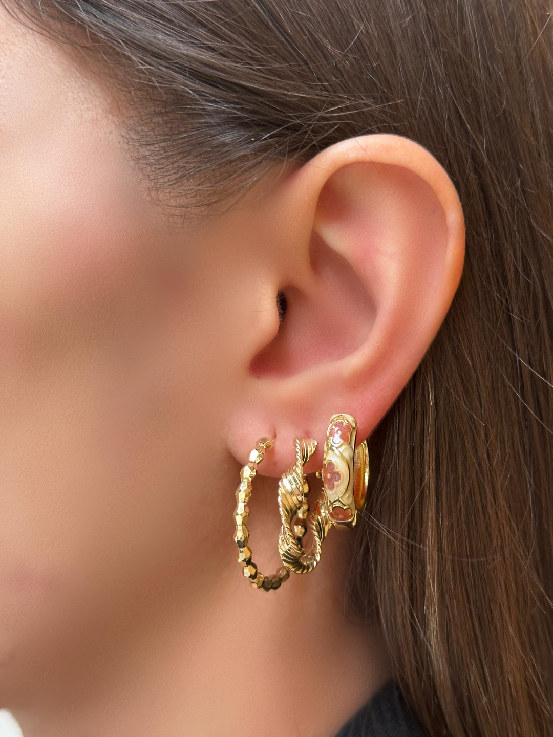 Altın Kaplama Işıltılı Bombe Halka Küpe Gold