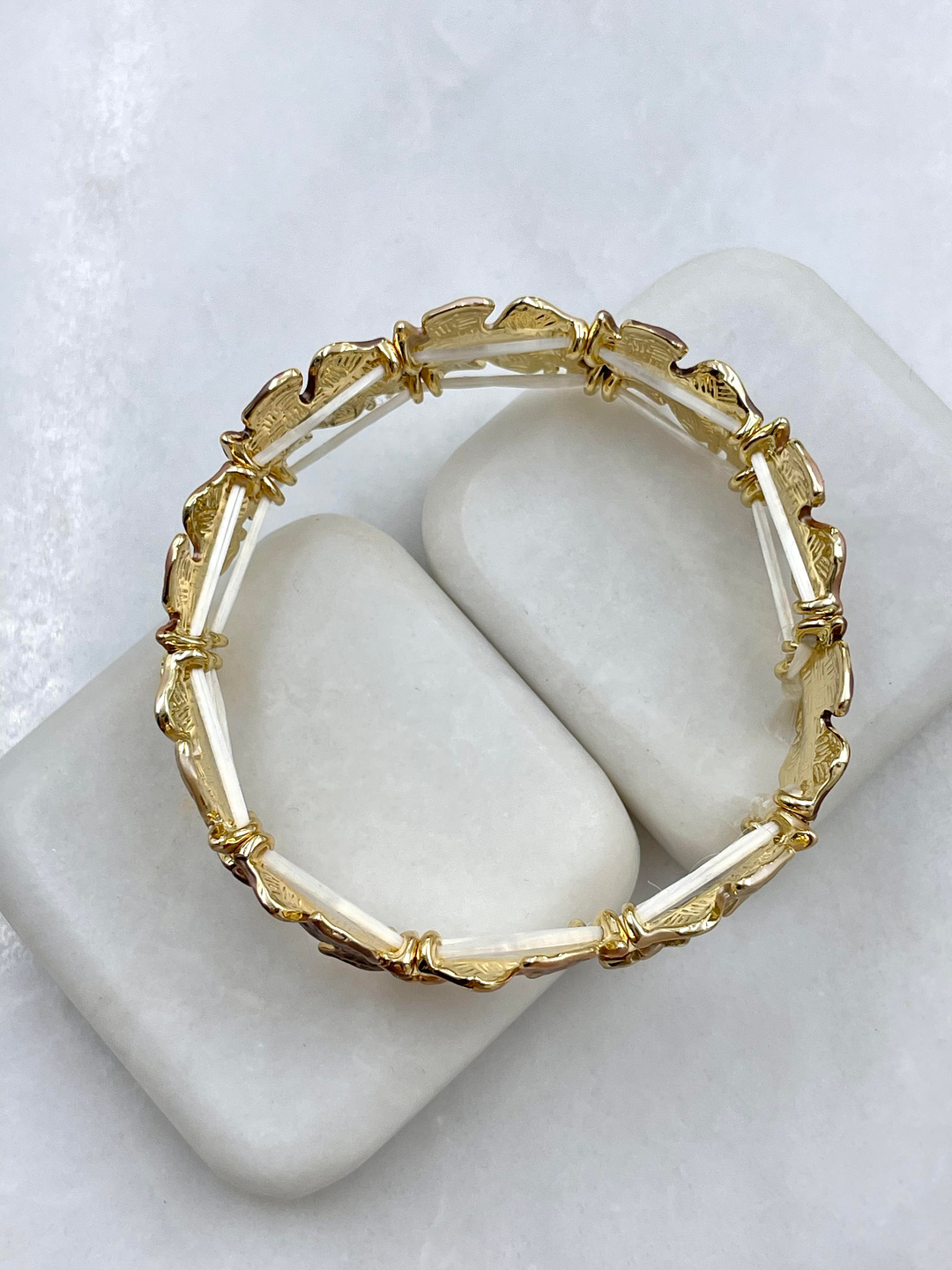 Dizi Yaprak Lastik Bileklik Bronz Kahve