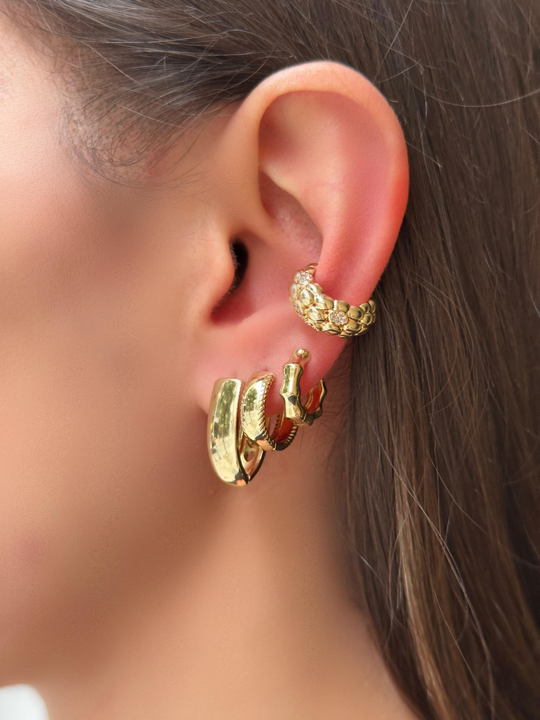 Özel Seri Üçgen Model Küpe Gold