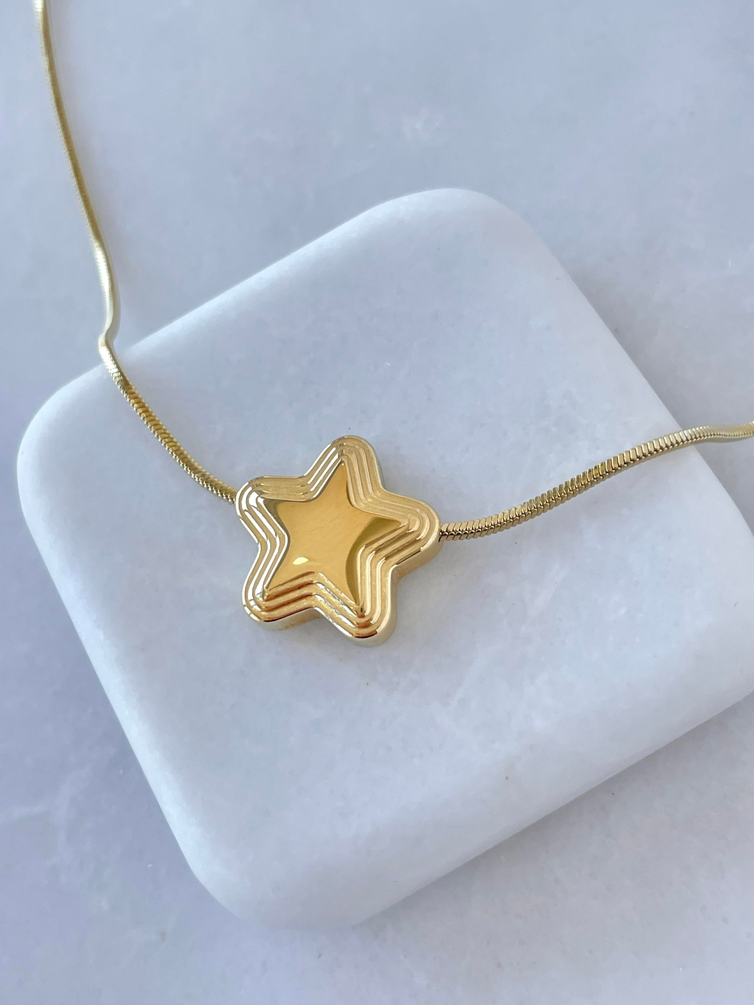 Çelik Bombe Yıldız Kolye Gold